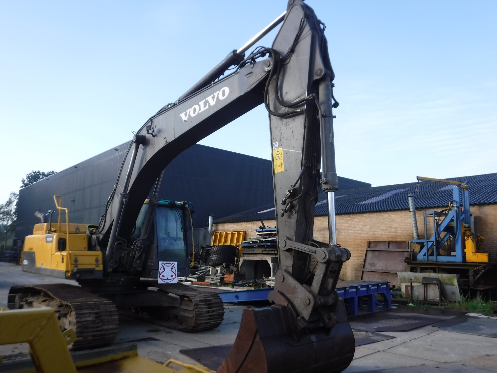 Экскаватор volvo ec300dl