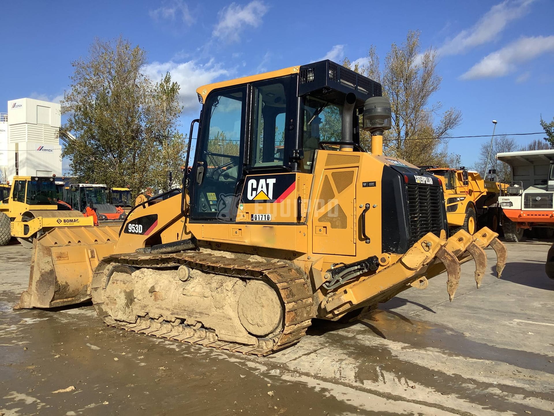 Caterpillar 953D  - - Used Tracked Loader