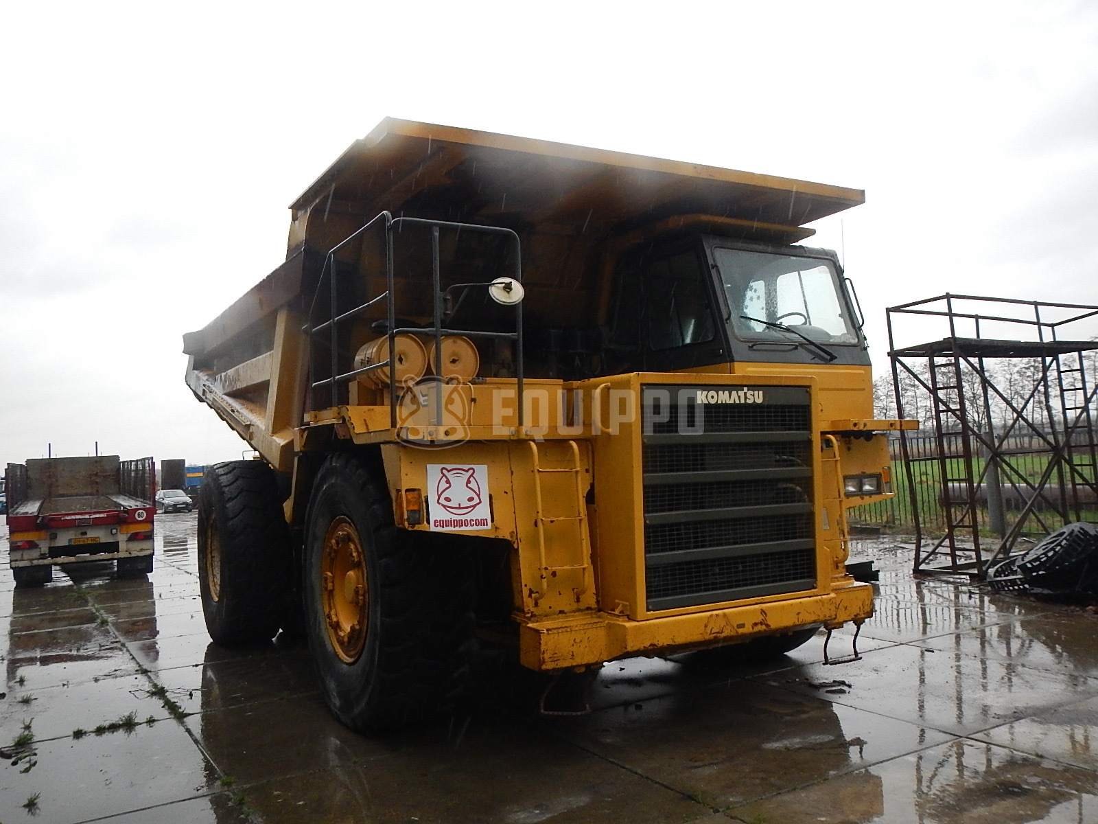 Komatsu HD465-5  - - Used Dump Truck