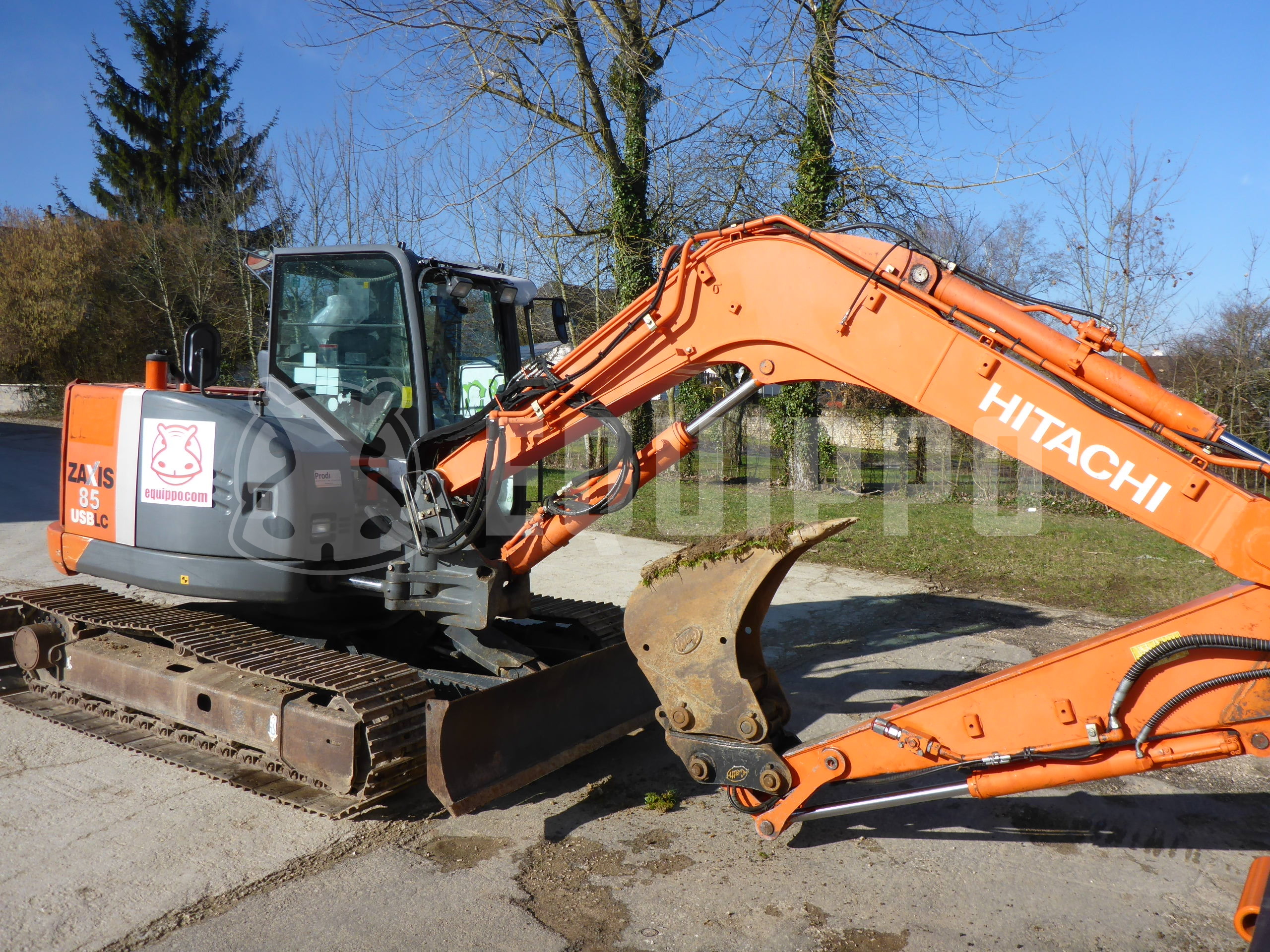 Hitachi ZX 85 US BLC-3 Used Midi Excavator 7t - 12t for Sale | Equippo