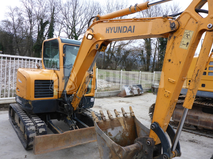 Hyundai ROBEX 60CR-9  - - Used Mini Excavator  < 7t