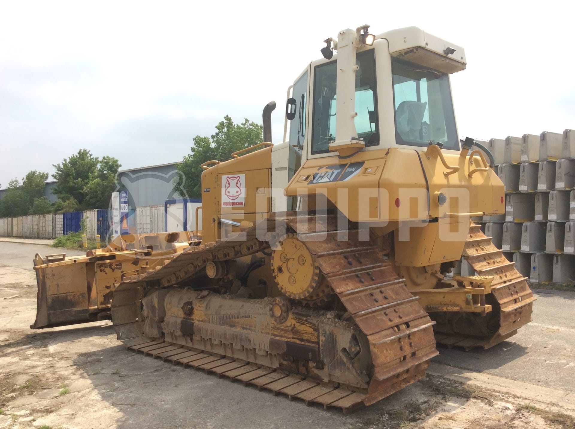 Caterpillar D6N LGP  - - Used Dozer