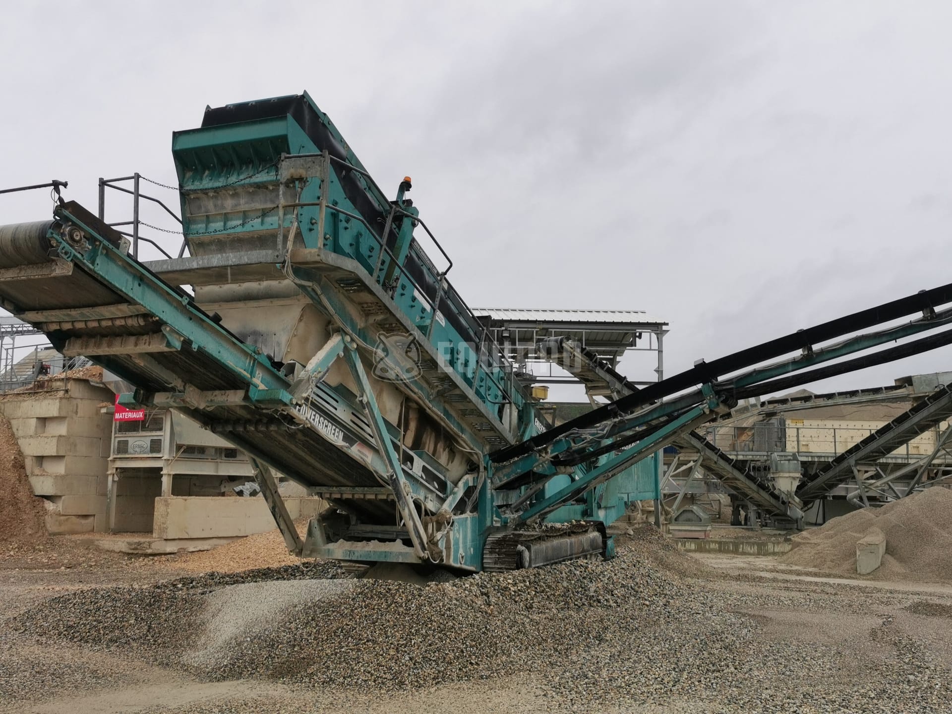 Powerscreen Chieftain 2100 Double Deck - - Gebrauchte Siebanlage