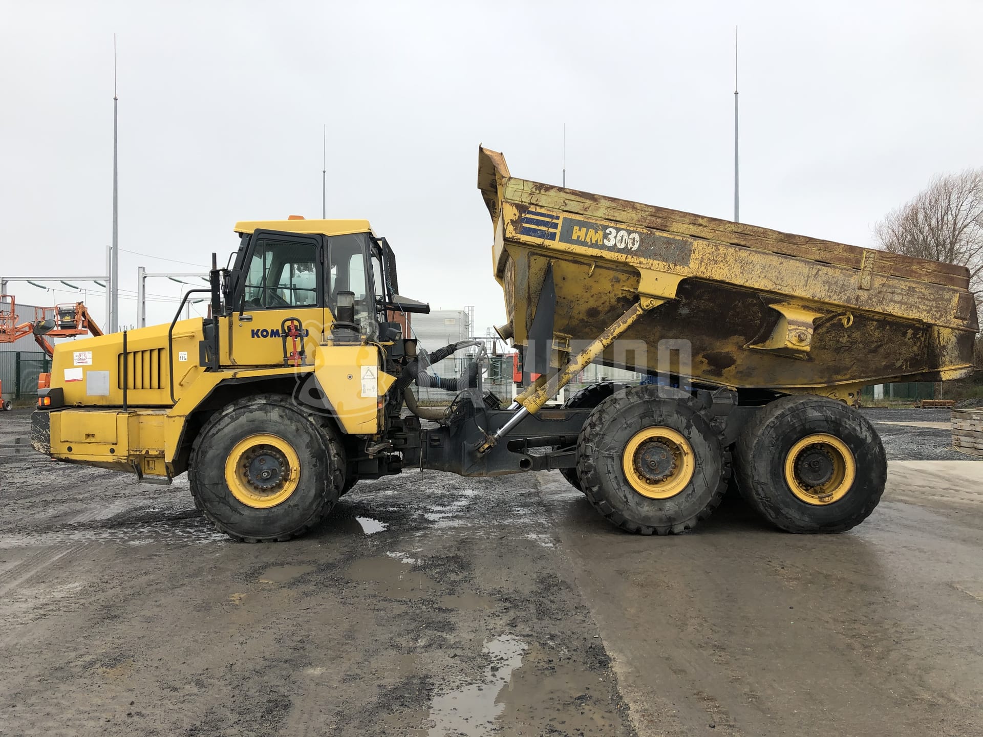 Komatsu HM300-1  - - Used Articulated Dump Truck