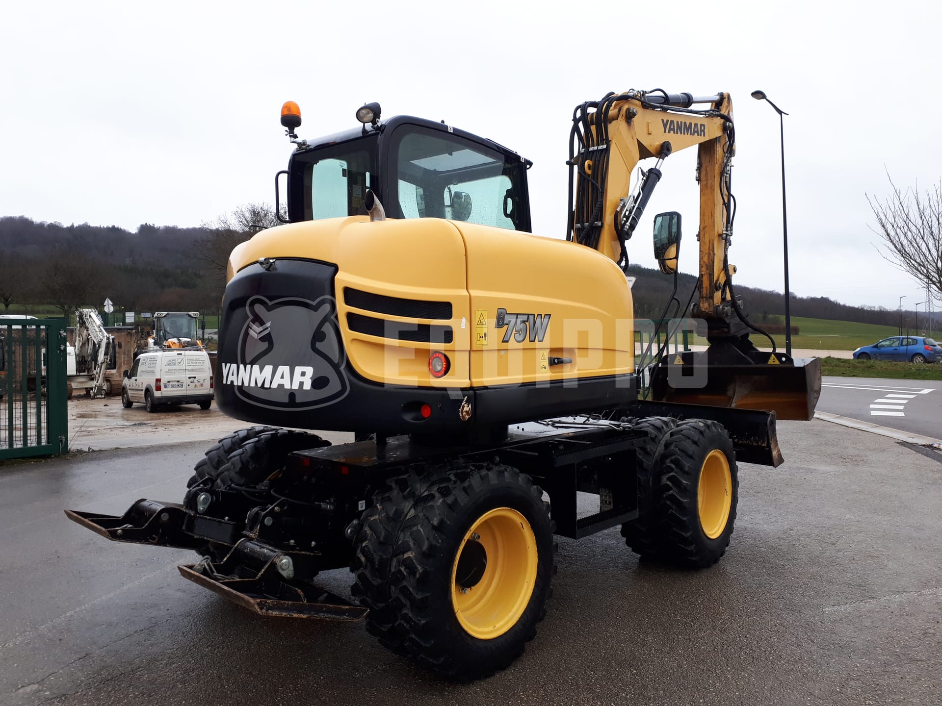 Yanmar B75W - - Used Wheeled Excavator