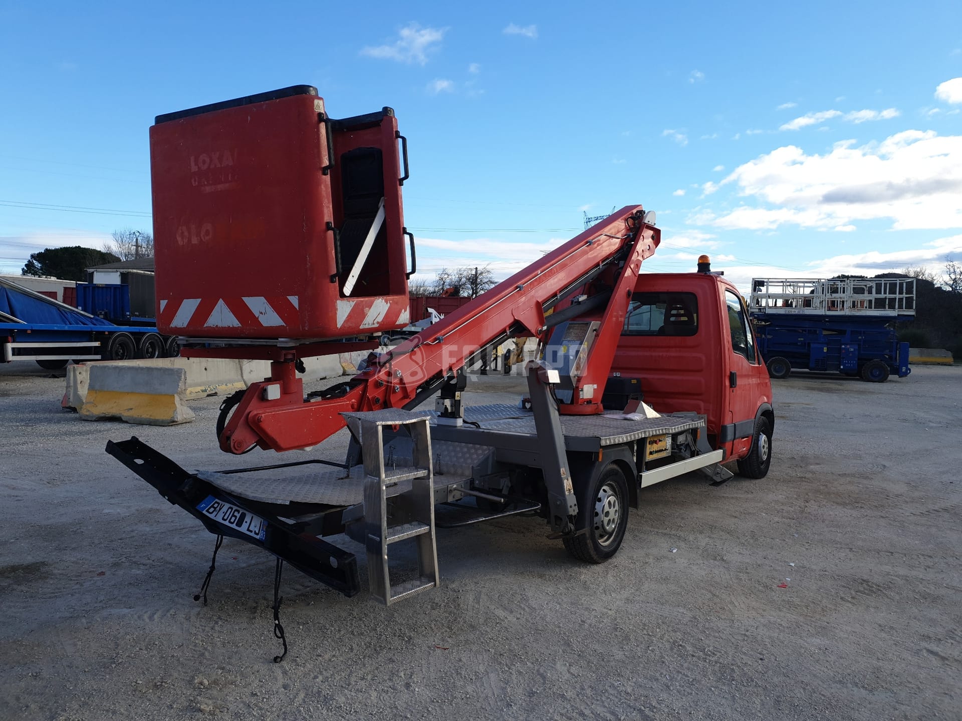 Iveco - Isoli 35S11 / VT48NE  - - Used Truck-Mounted Boom Lift