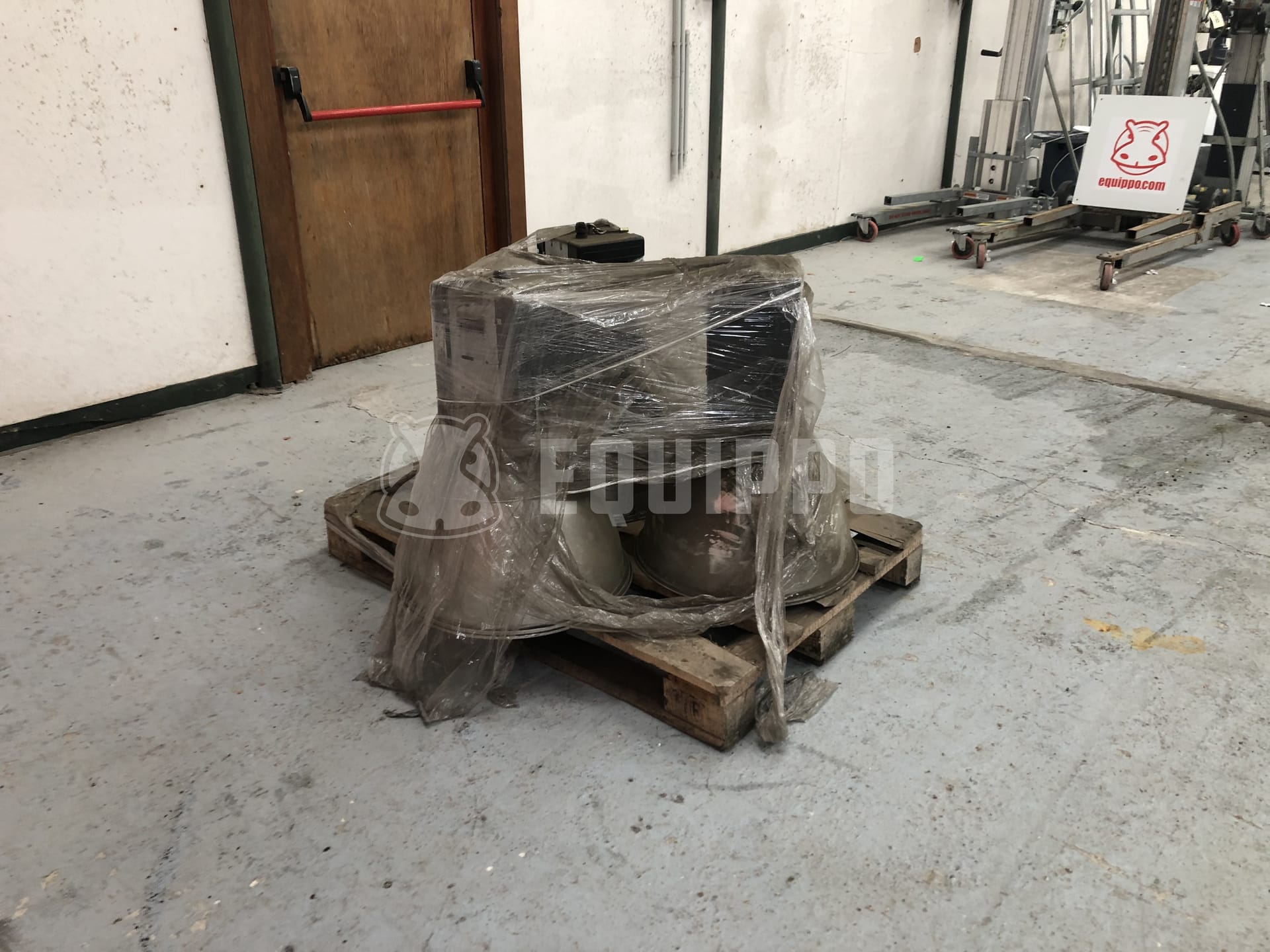 NORDEX lighting 3x POLAR IP 20  - - Used Small Equipment