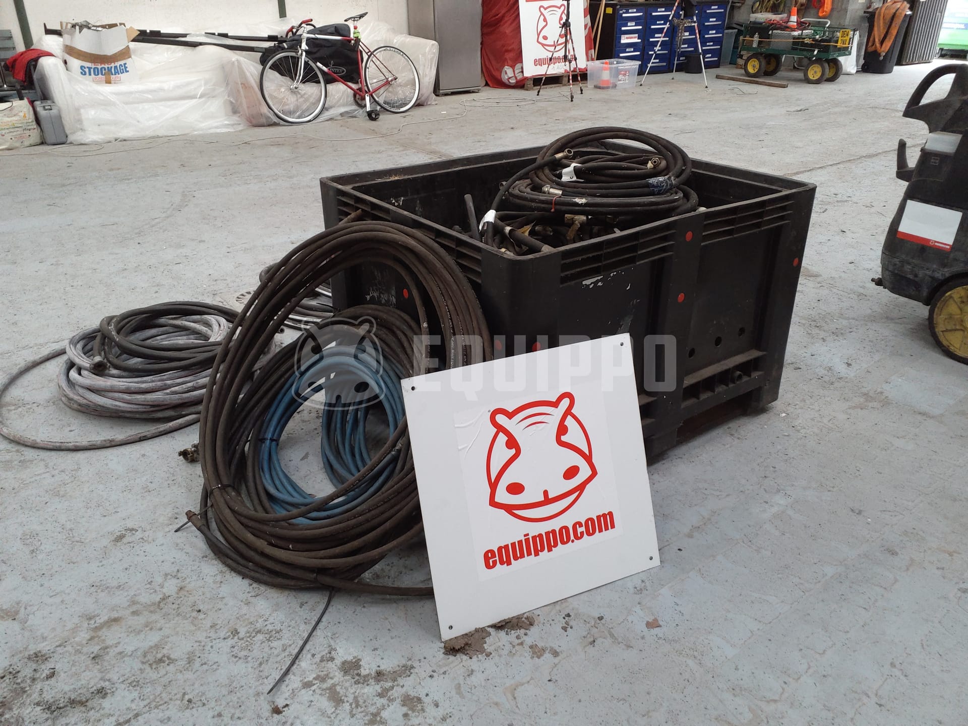 --- Diverse high pressure hoses  - - Used Small Equipment