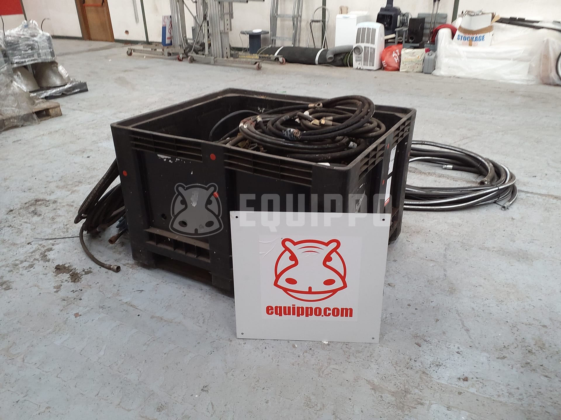 --- Diverse high pressure hoses  - - Used Small Equipment