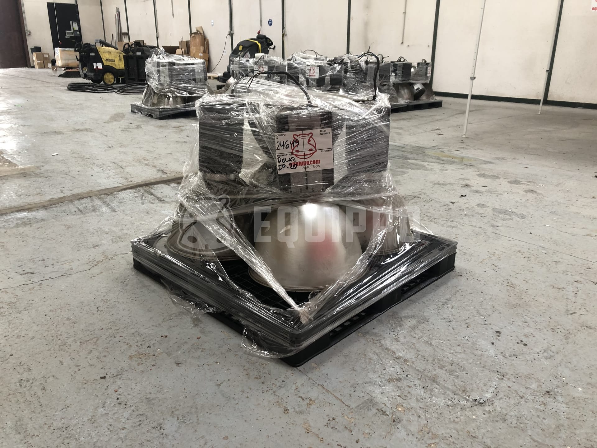 NORDEX lighting 5x POLAR IP 20  - - Used Small Equipment