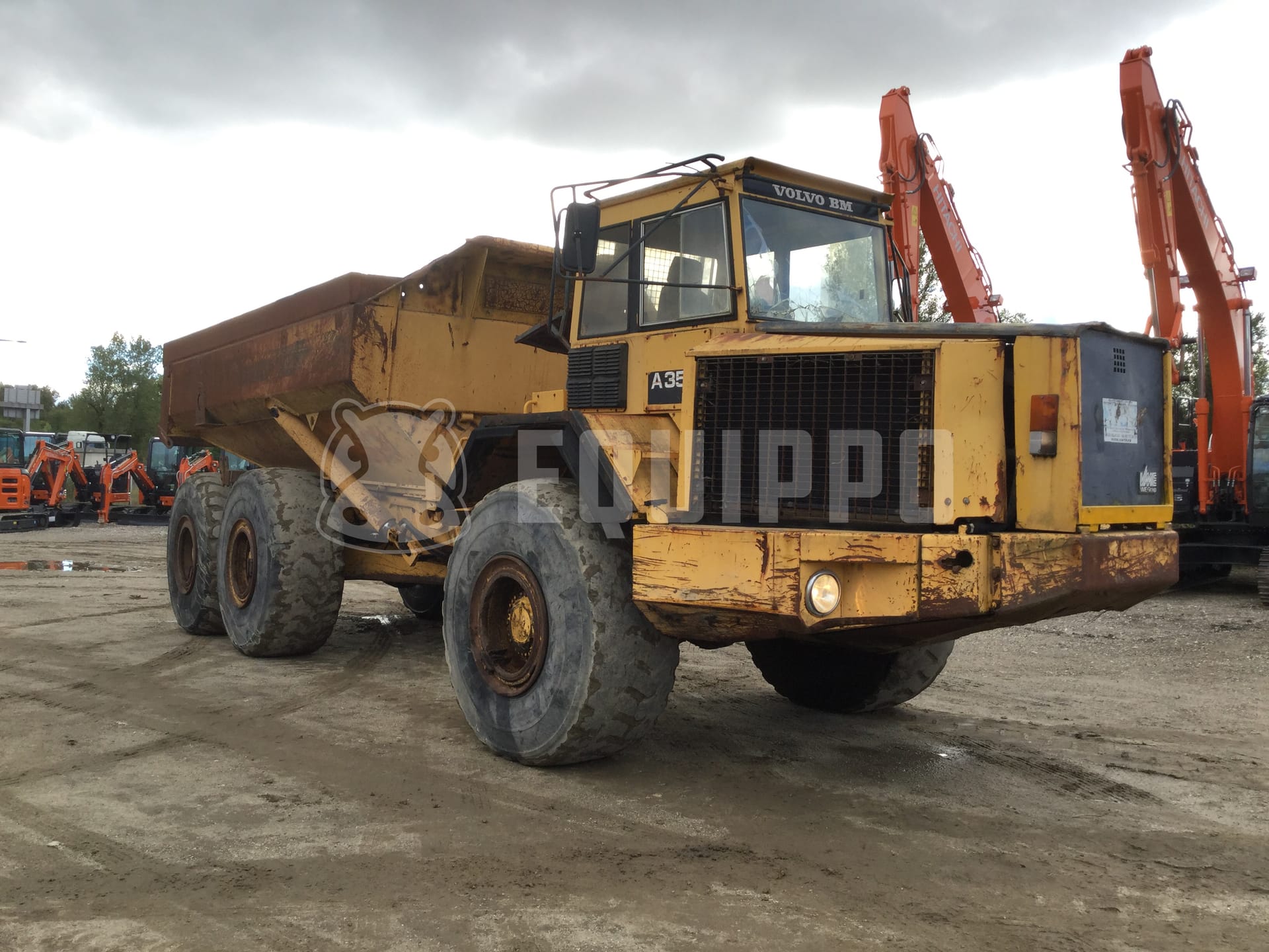 Volvo A35  - - Used Dump Truck