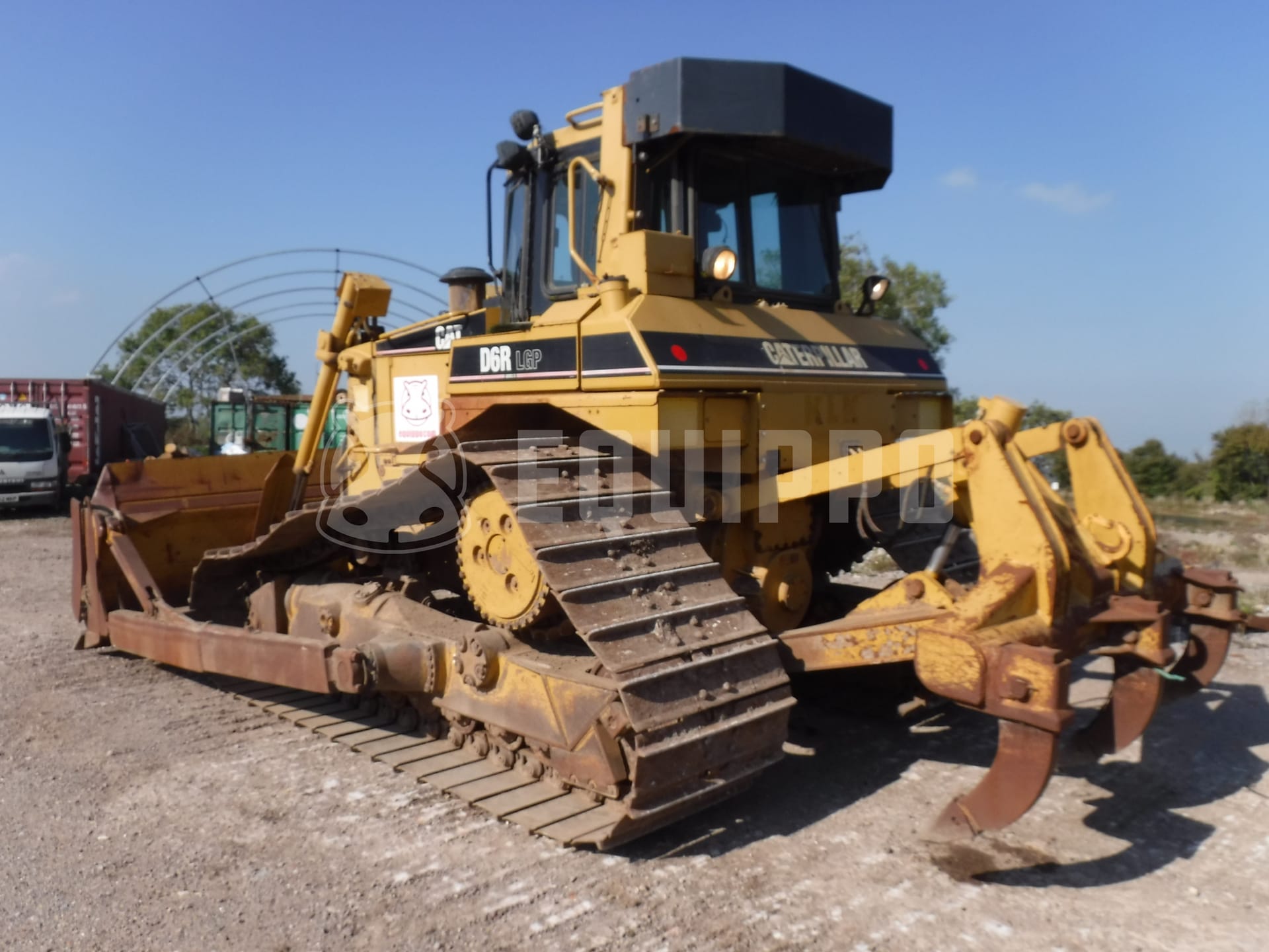Caterpillar D6RIIDS LGP  - - Bulldozer Usada