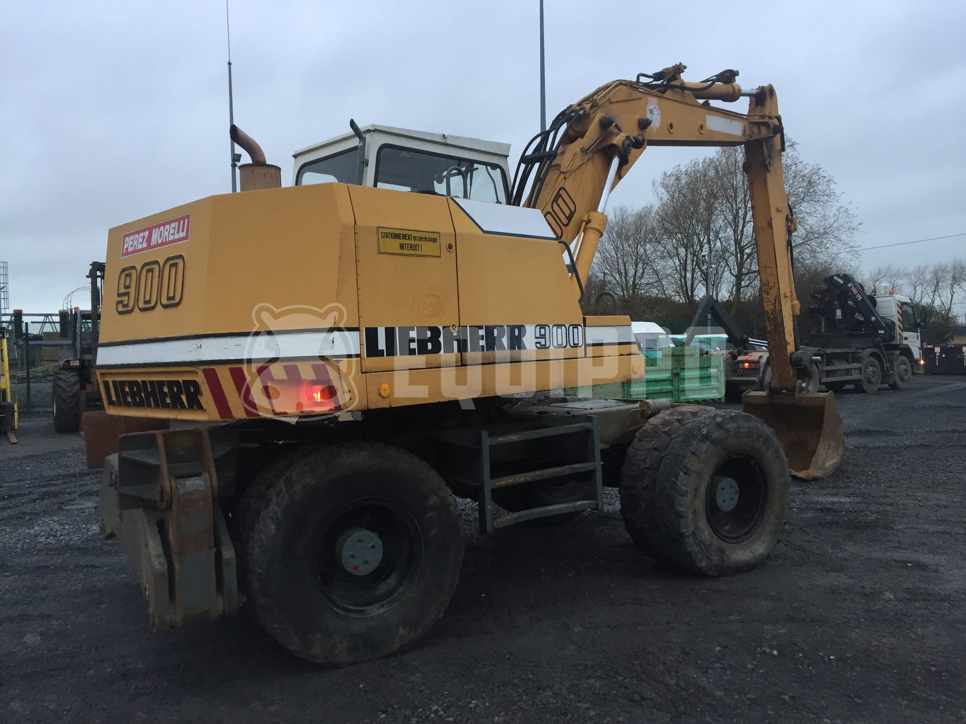 Liebherr A900B  - - Used Wheeled Excavator