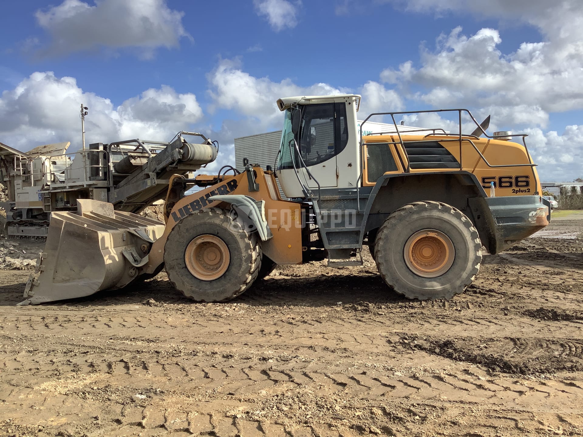 Liebherr L566 2PLUS2 - - Used Wheel Loader