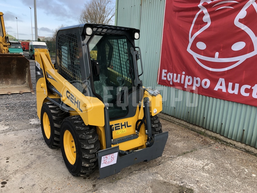 Gehl R135  - - Used Loader