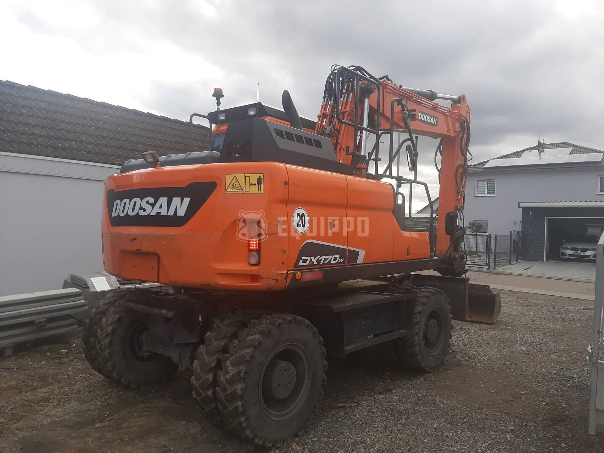 Doosan DX170W-5  - - Used Wheeled Excavator