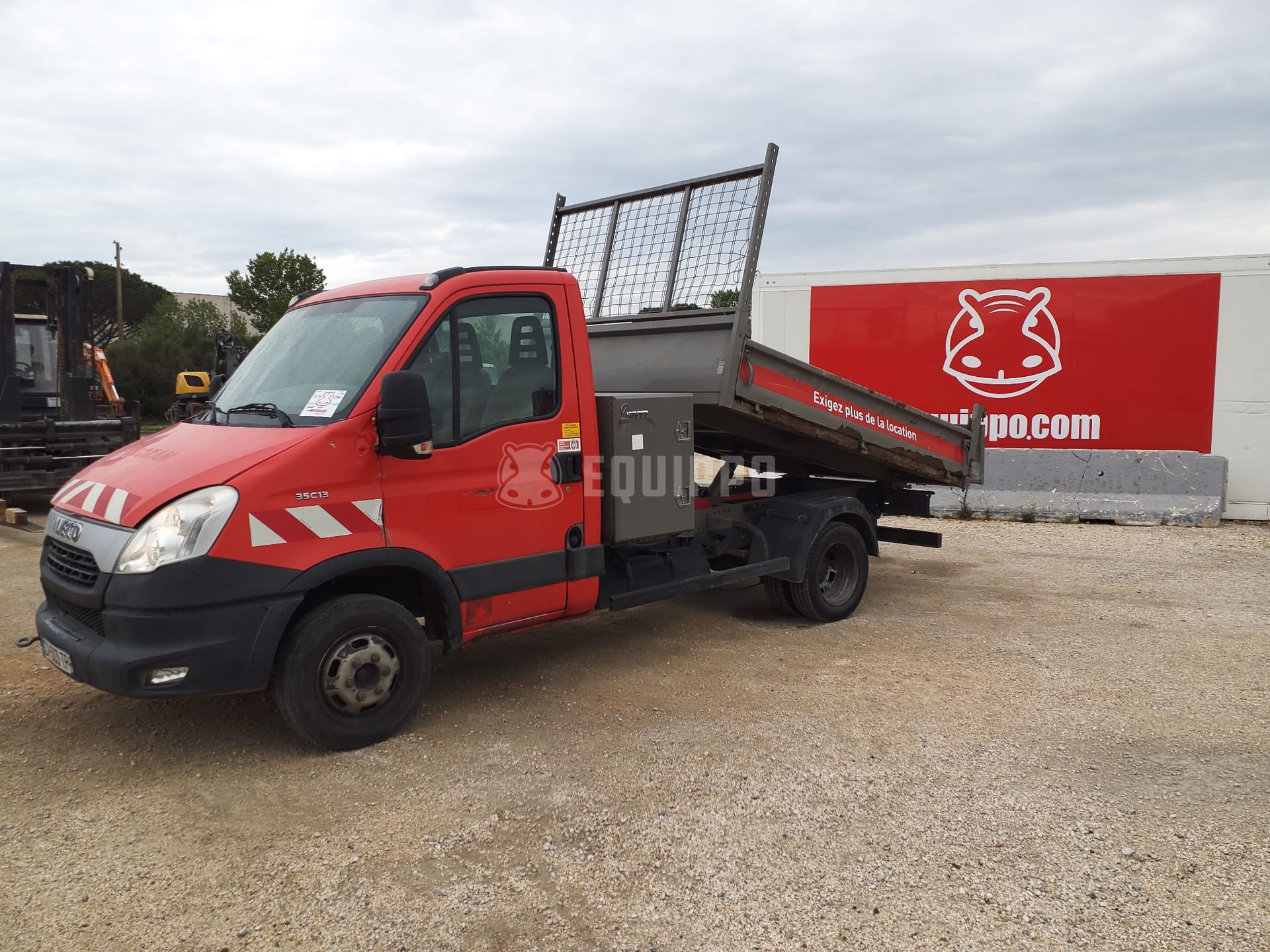 Iveco 35C13 - - Used Commercial Vehicle - Tipper