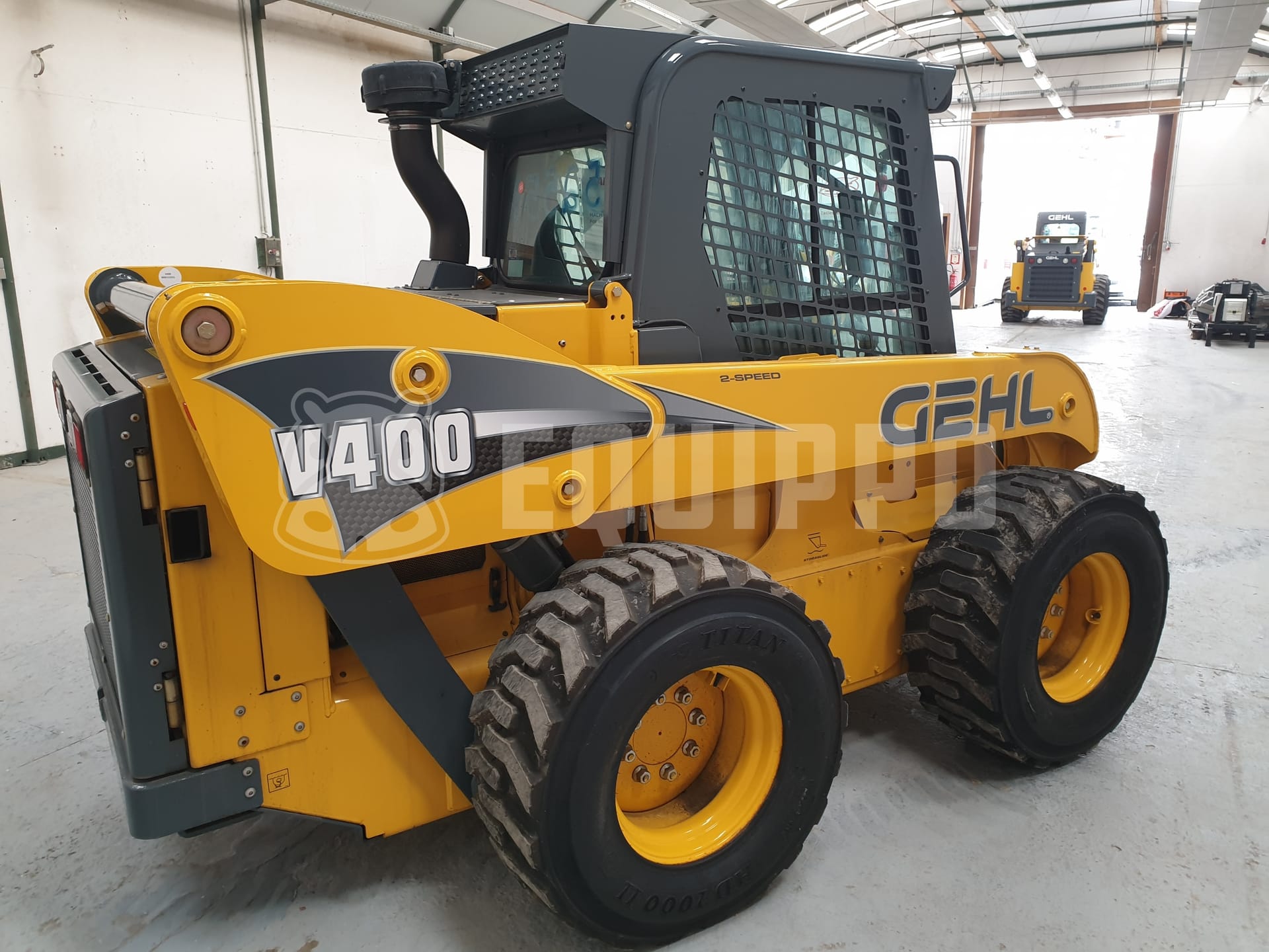 Gehl V400  - - Used Loader