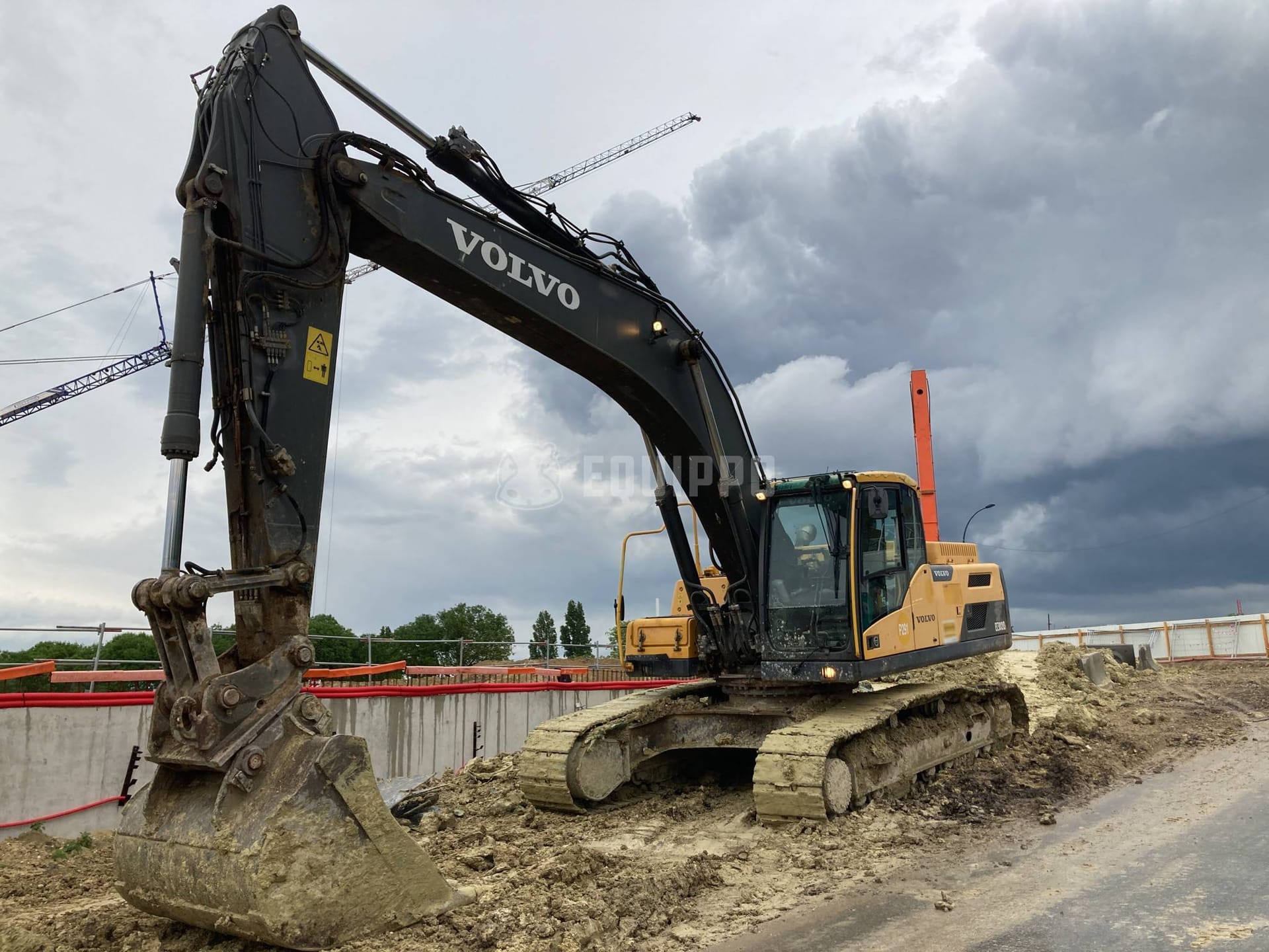 Volvo EC300DL  - - Gebrauchte  Kettenbagger