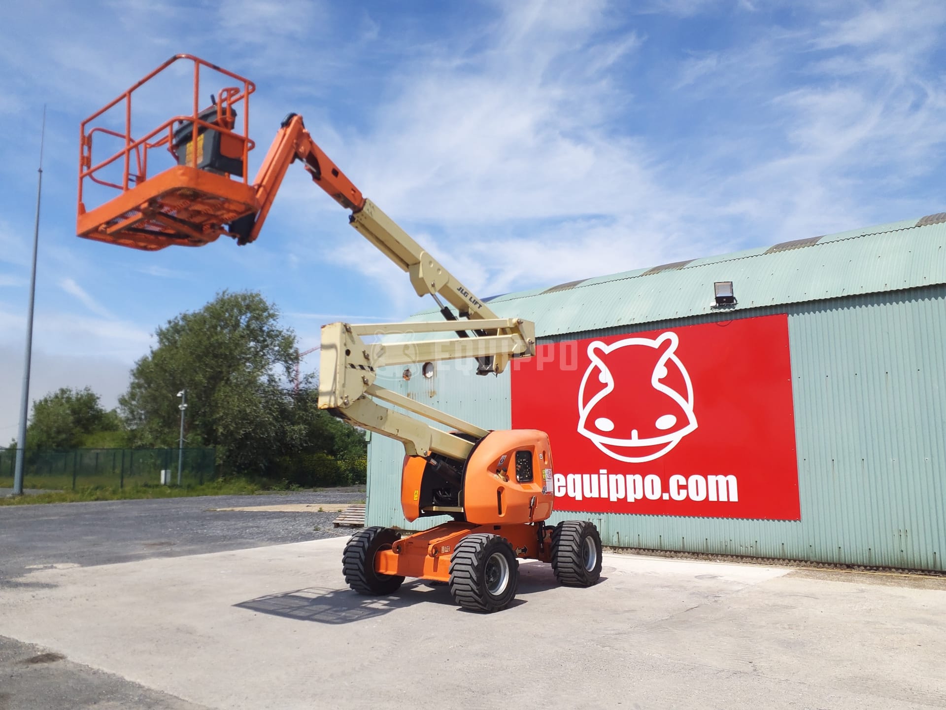 JLG 450AJ - - Used Articulated Boom Lift