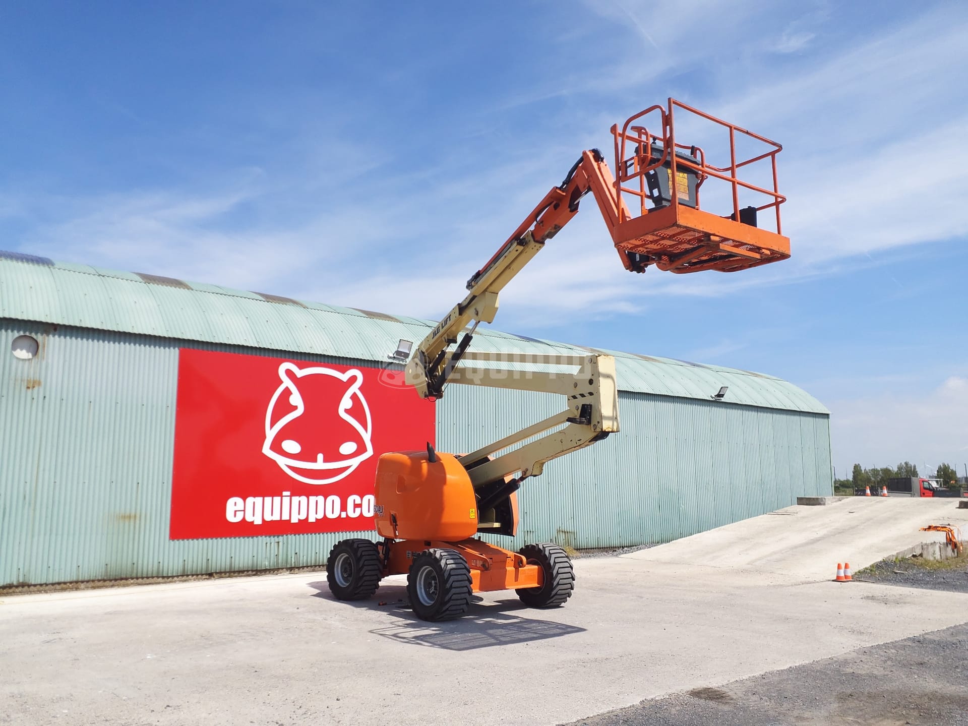 JLG 450AJ - - Used Articulated Boom Lift