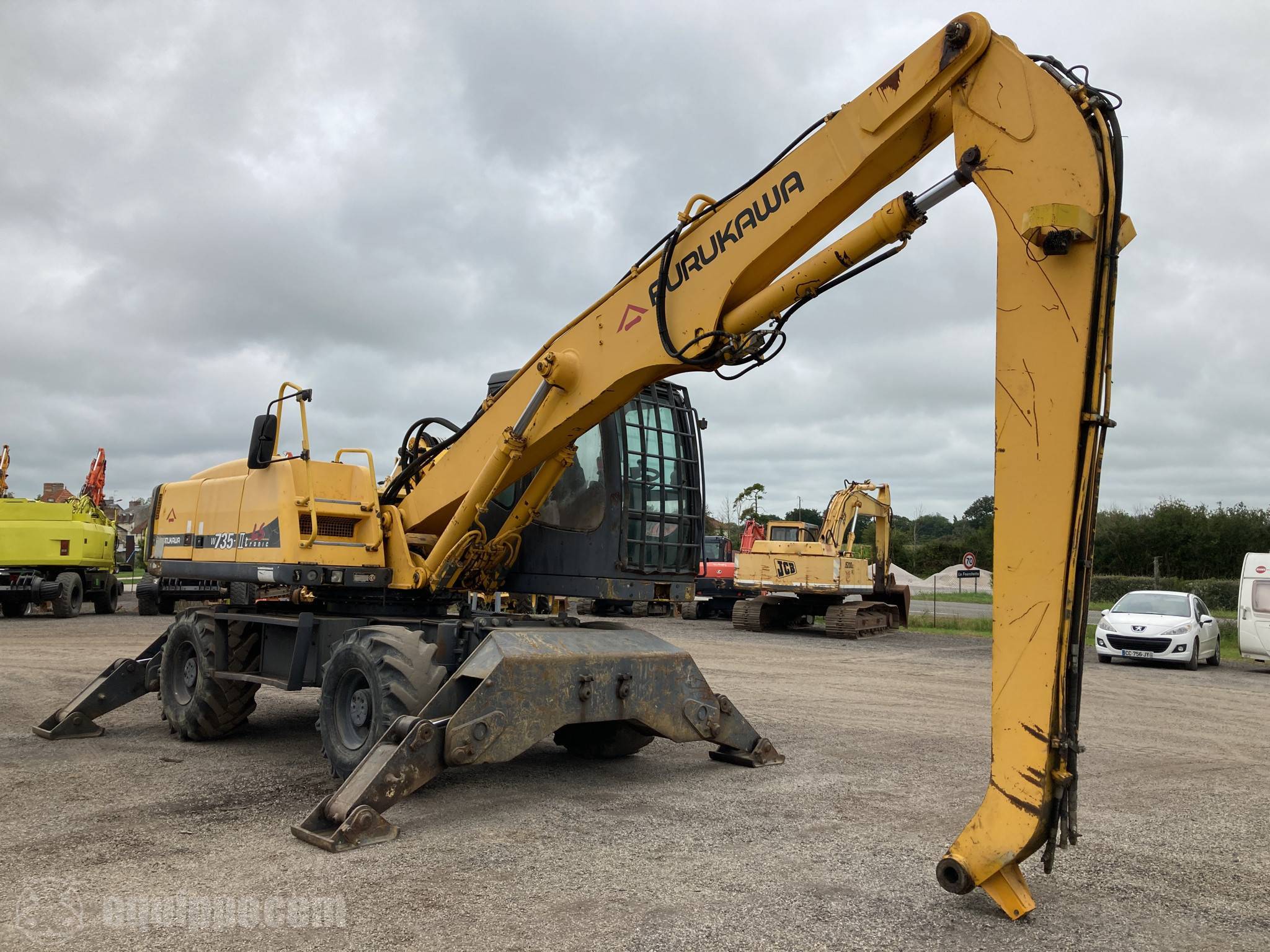 Furukawa W 735-II LS Used Material Handling Excavator for
