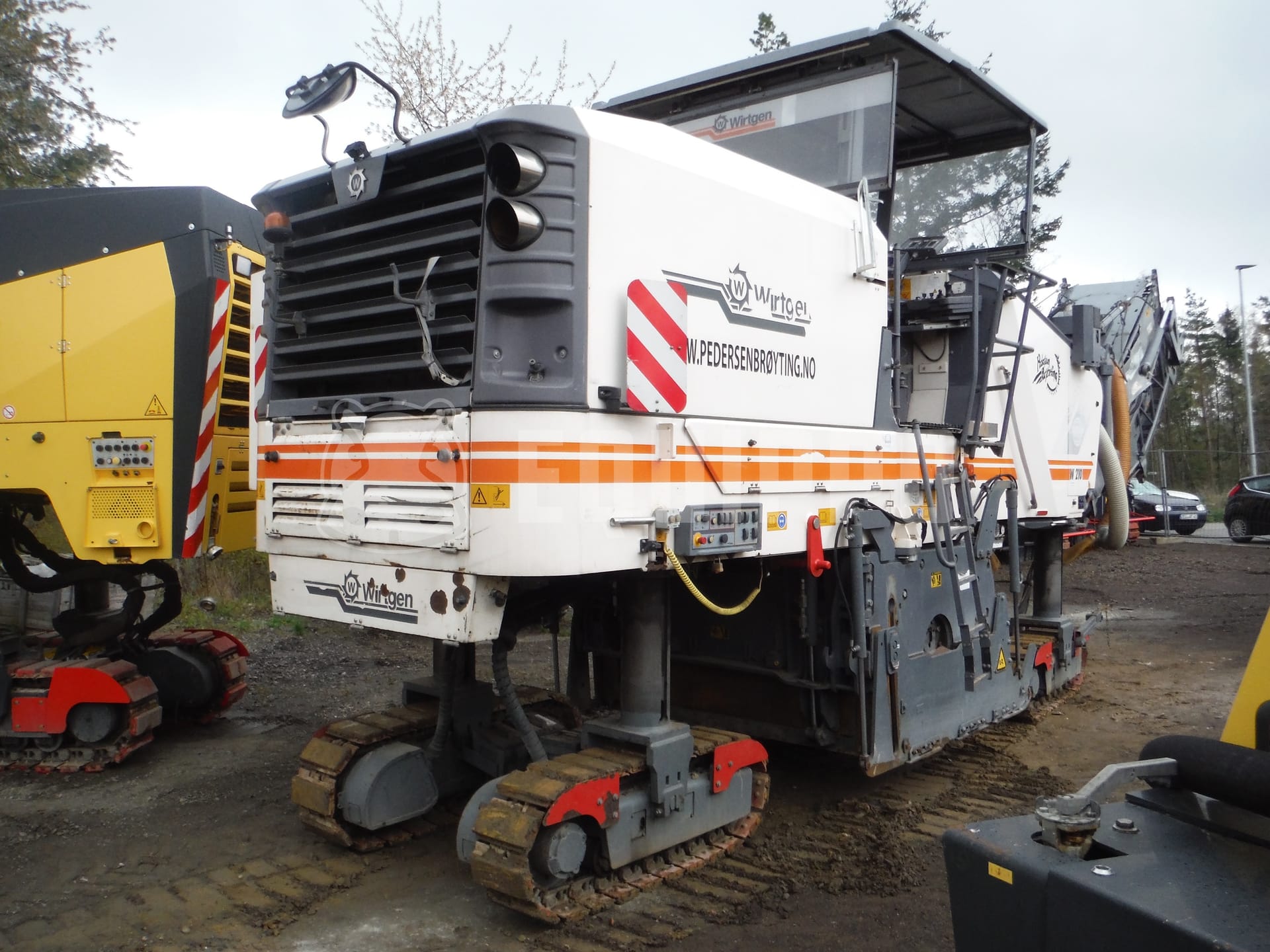 Wirtgen W 210  - - Used Asphalt Recycler