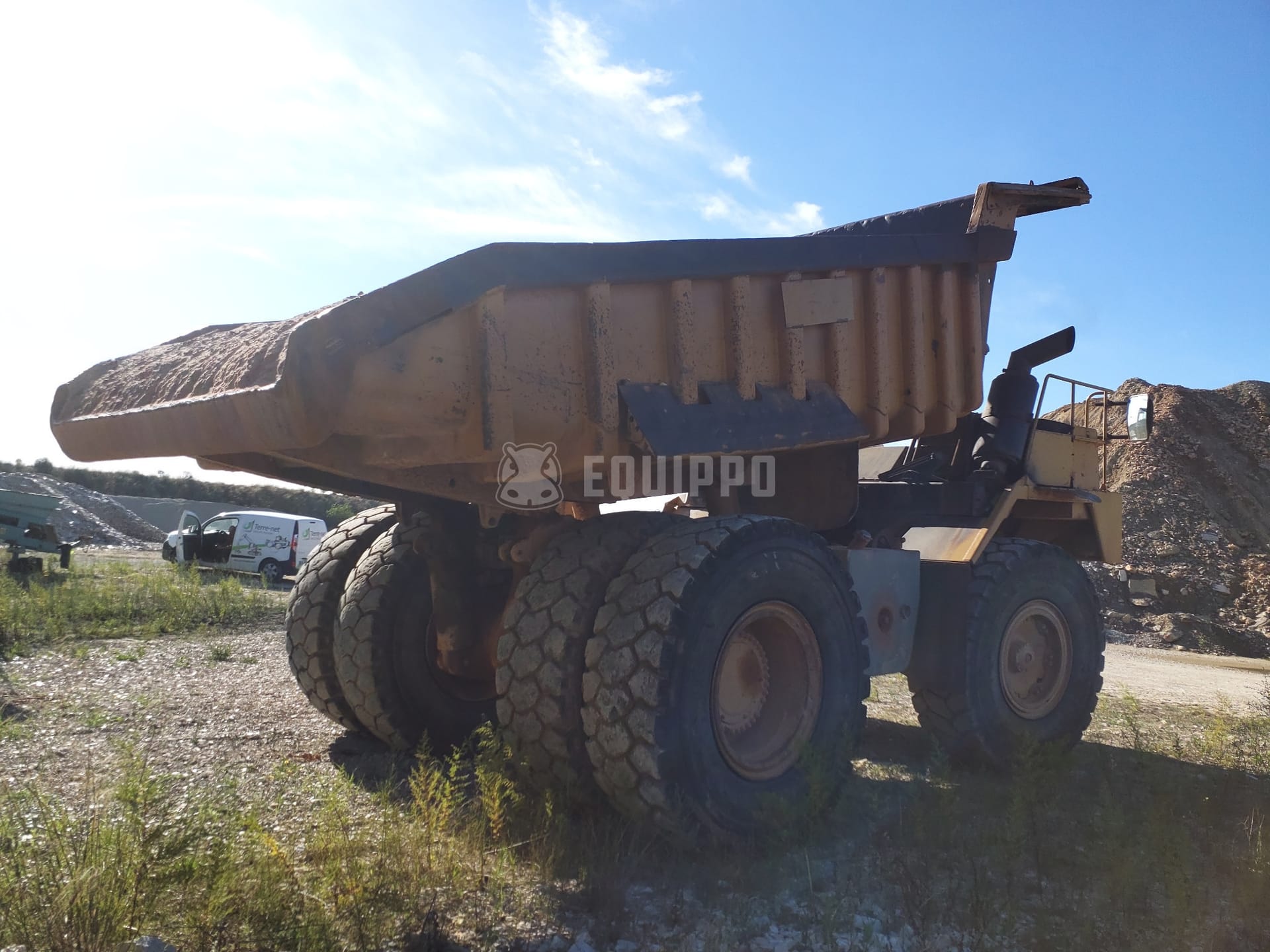 Caterpillar 773B - - Used Rigid Dump Truck