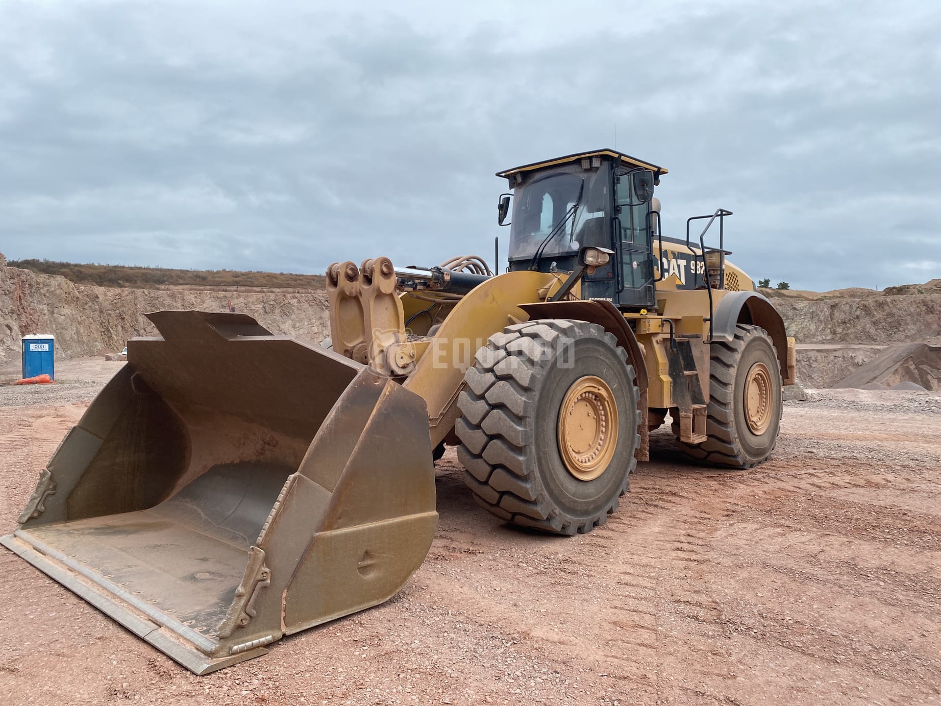 Caterpillar 982M - - Used Wheel Loader