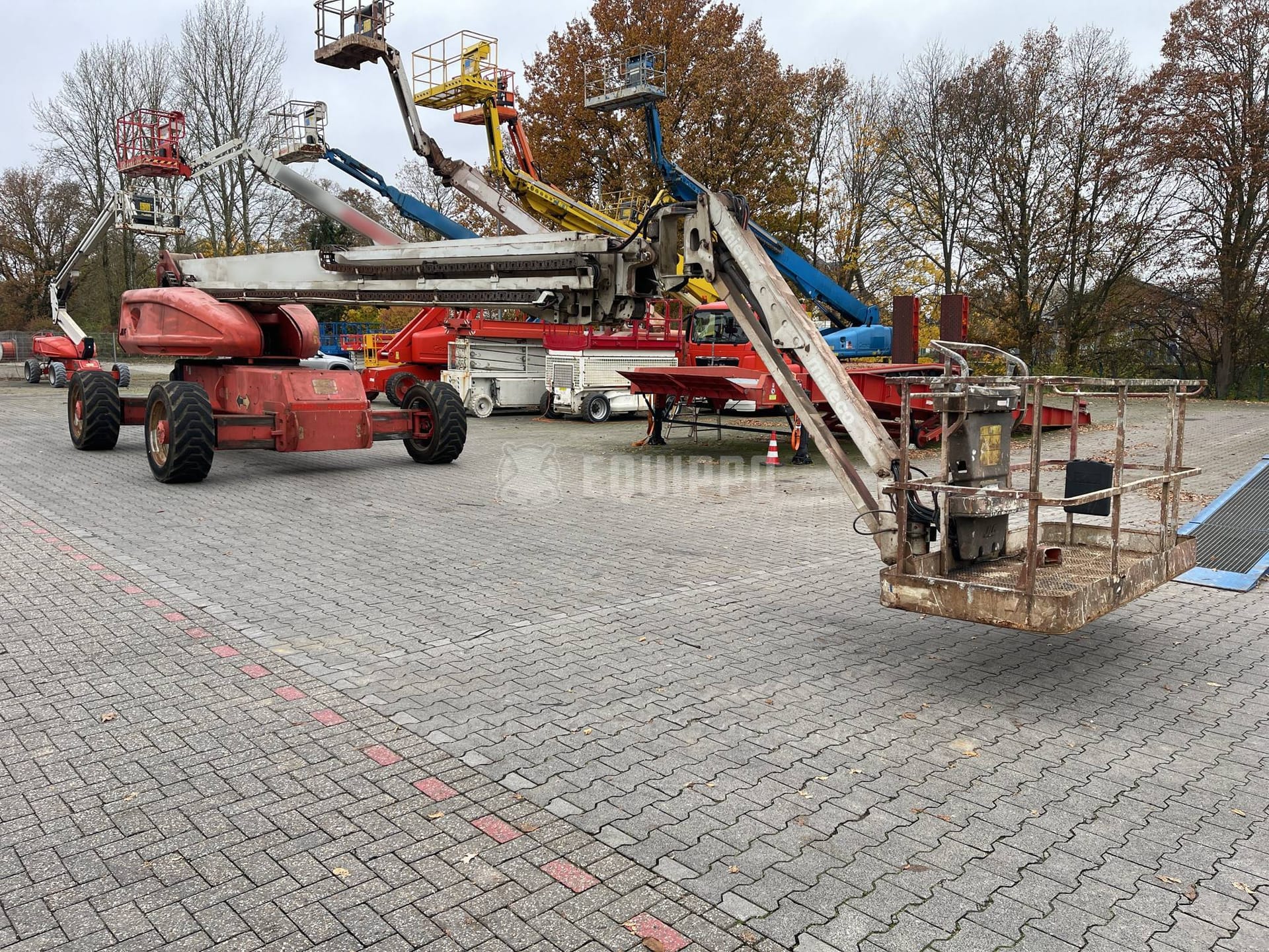 JLG 1350SJP - - Used Articulated Boom Lift