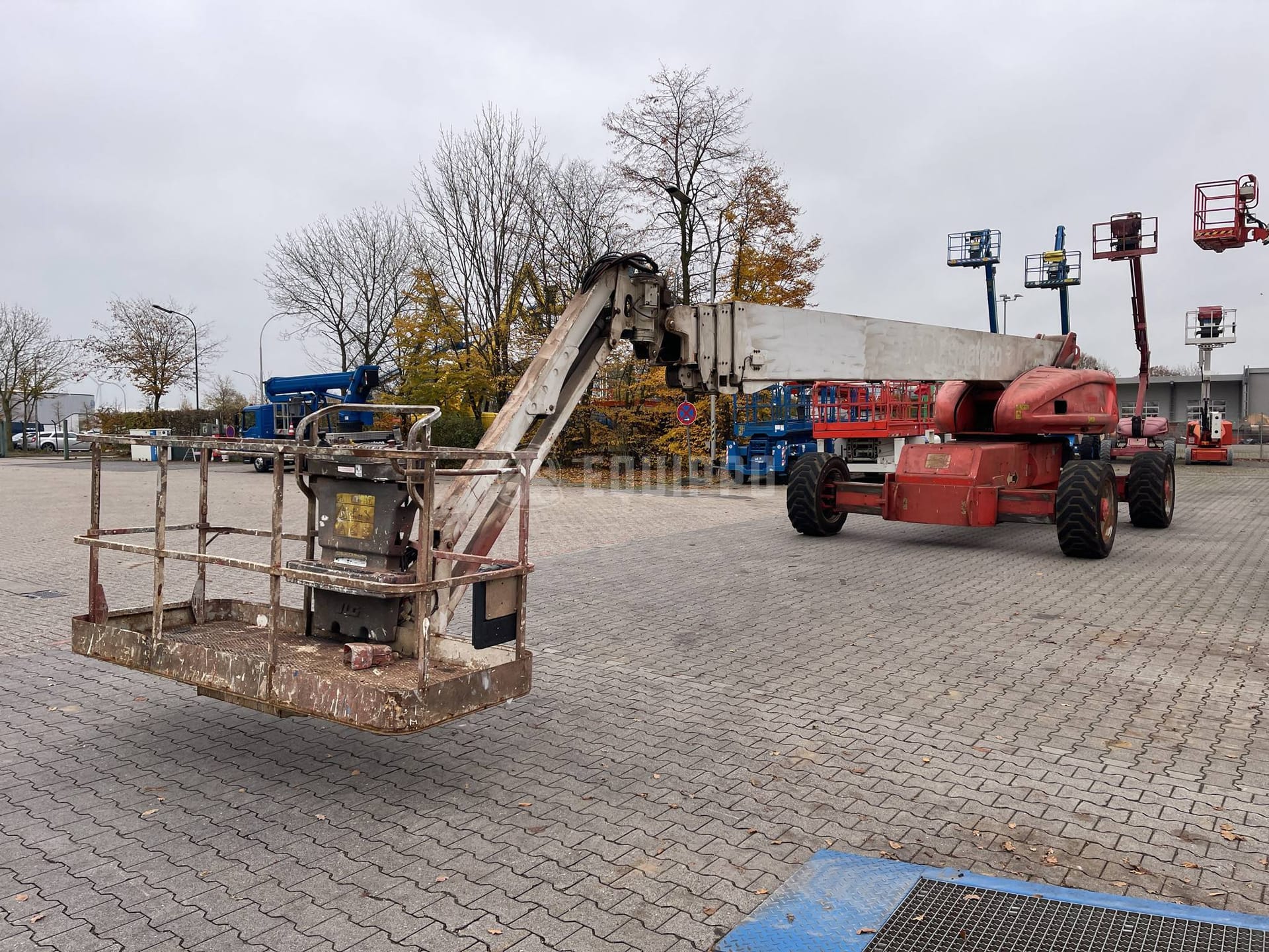 JLG 1350SJP - - Used Articulated Boom Lift