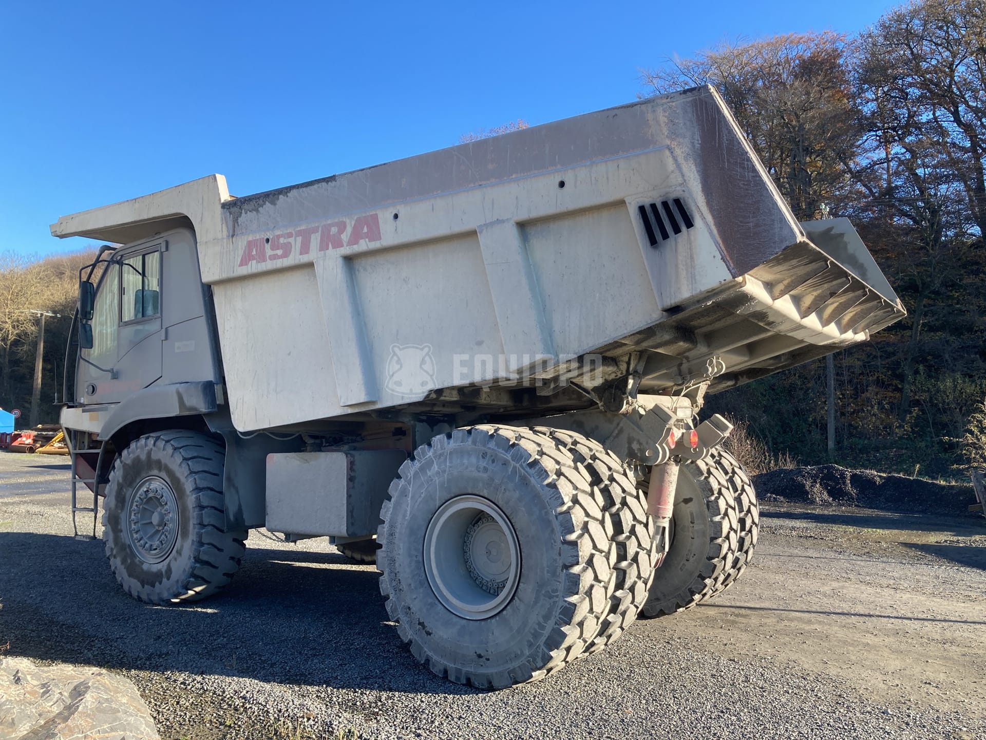Astra RD32C  - - Used Rigid Dump Truck