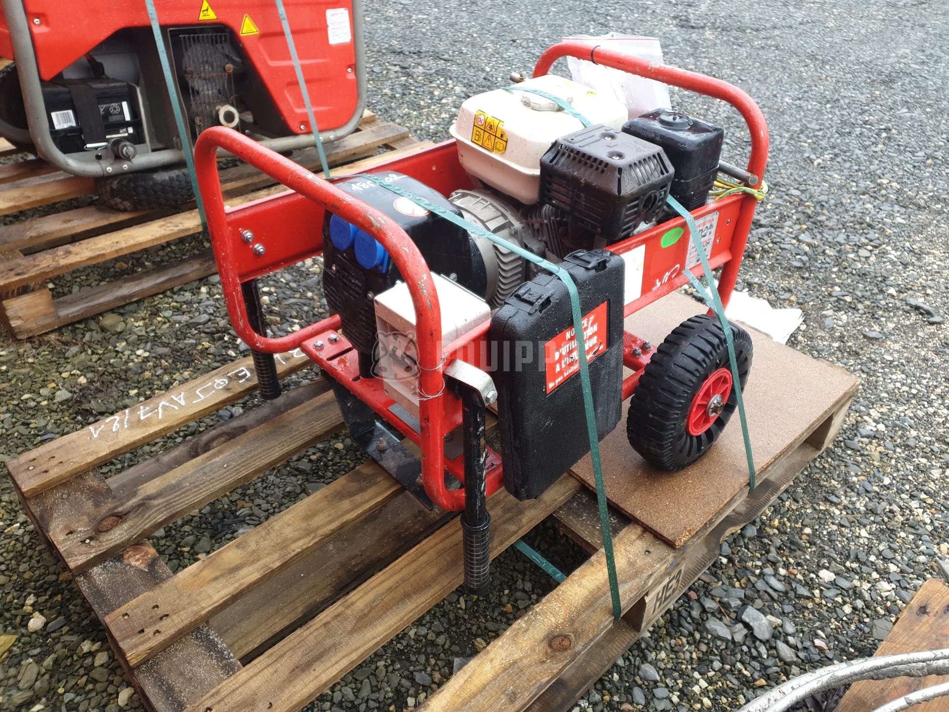 Pramac Generator E4000 (For parts only) - - Used Generator Set