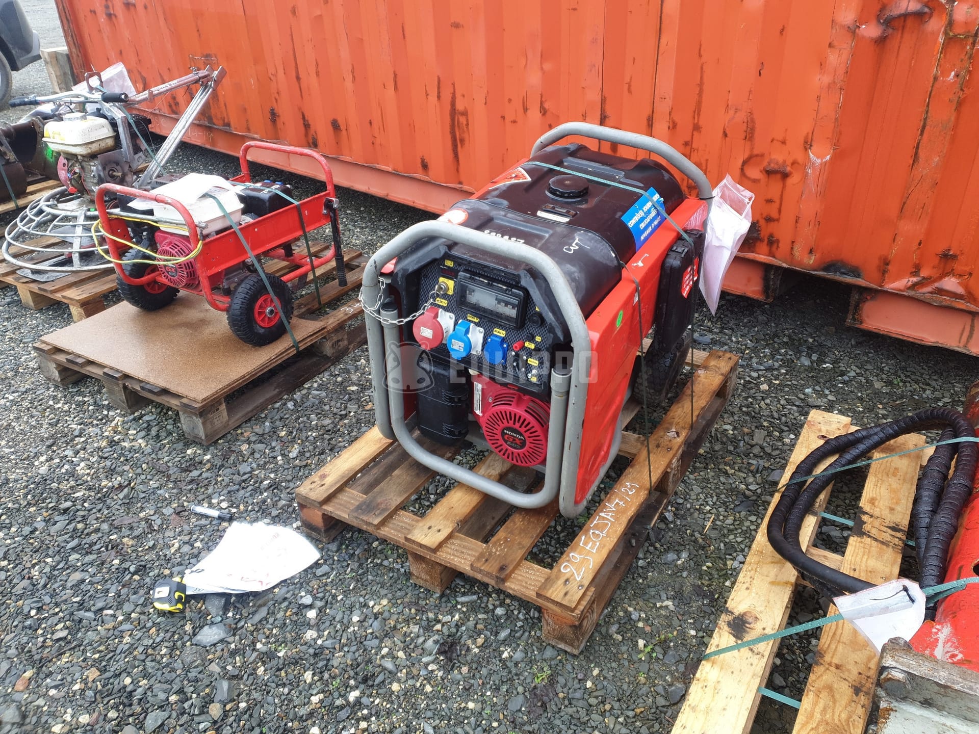 Pramac Generator Set S8000TRI 400V-7KVA - (For parts only)  - - Used Generator Set