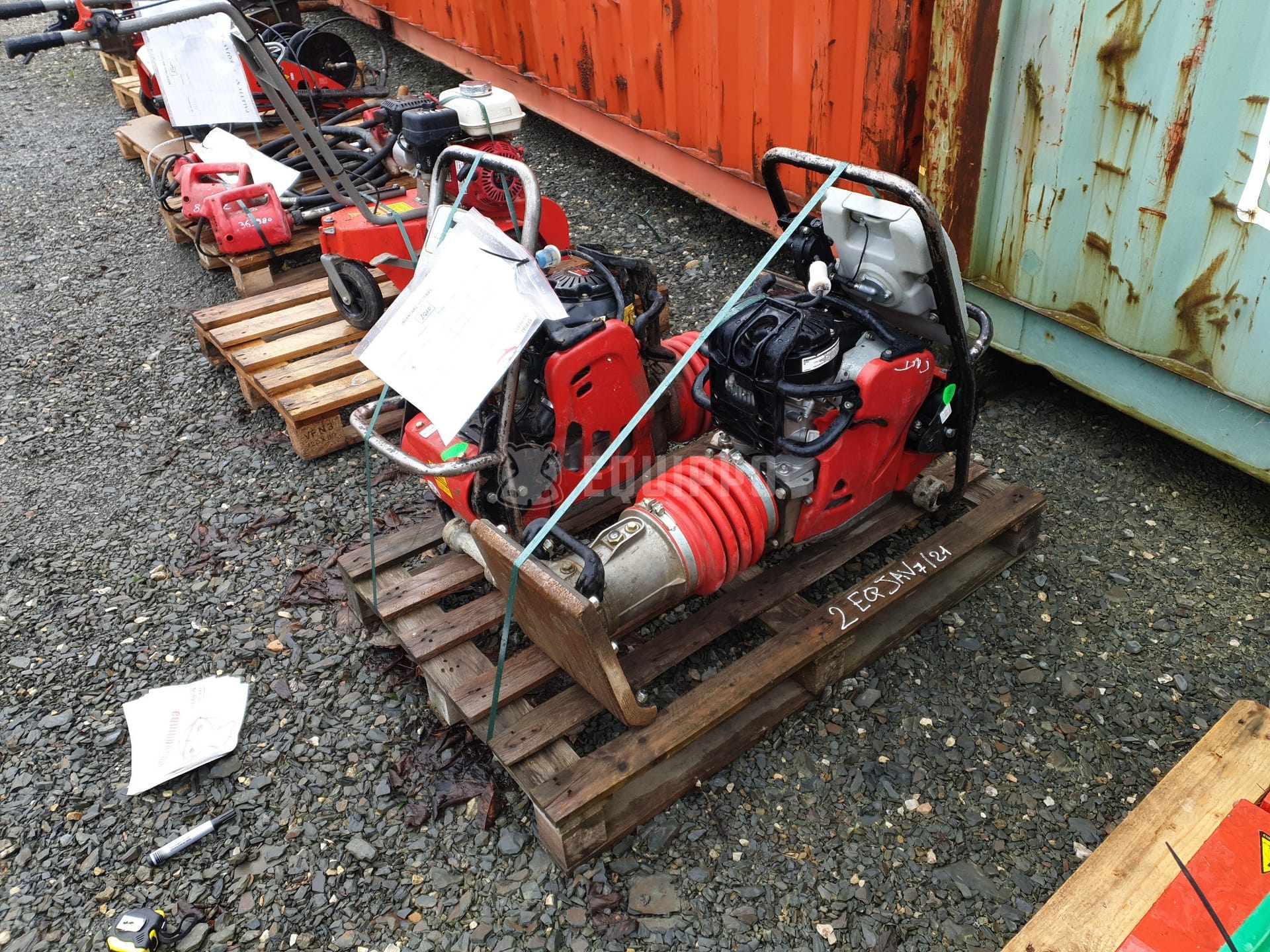 Mikasa Hand Compactor MTX70E MTX70 (For parts only) - - Used Hand compactor