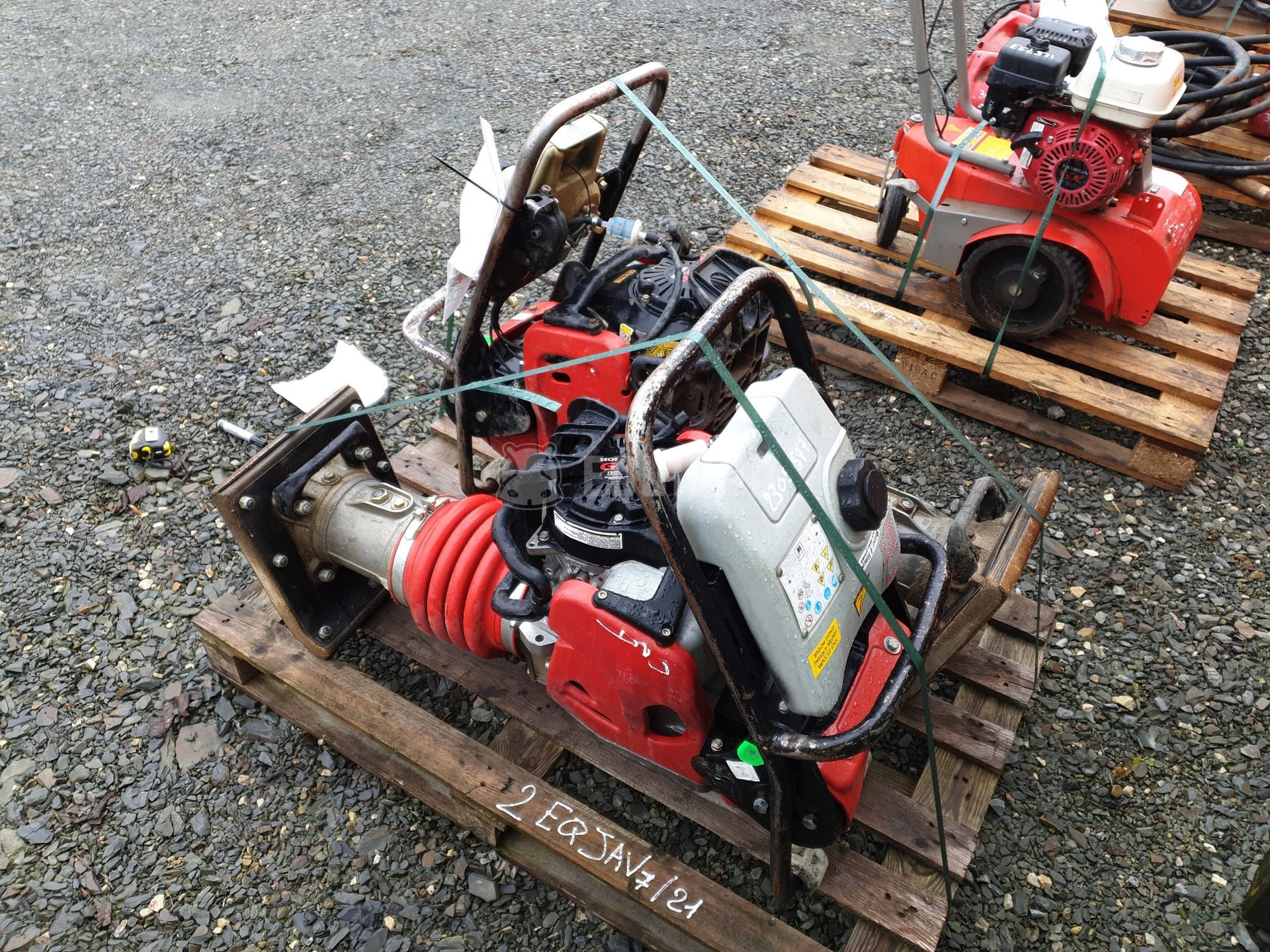 Mikasa Hand Compactor MTX70E MTX70 (For parts only) - - Used Hand compactor