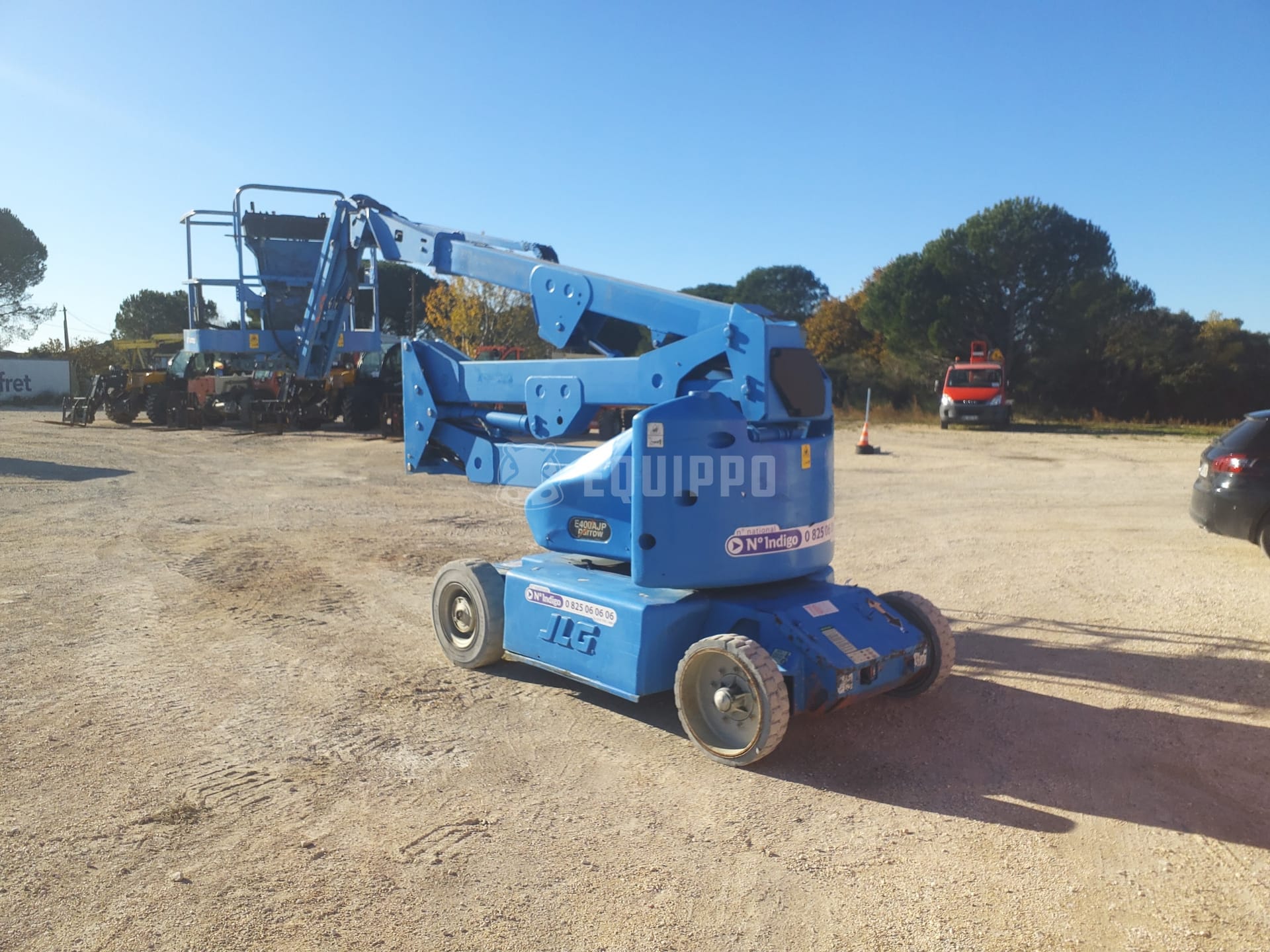 JLG E400AJPN - - Used Articulated Boom Lift