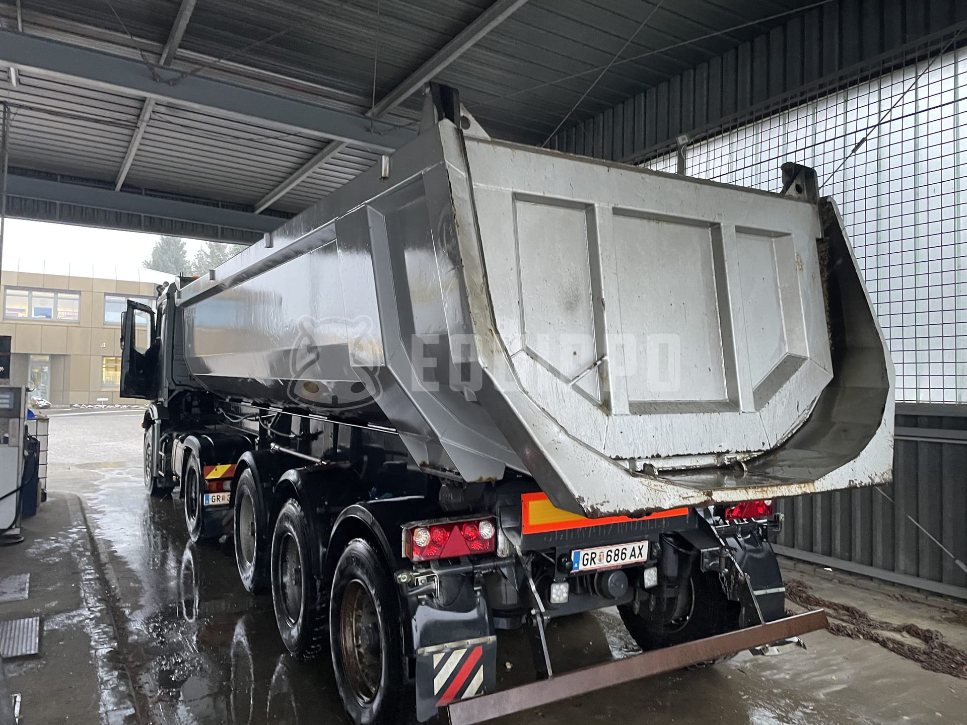 Schwarzmüller Tri Axle Tipper Trailer  - - Semi-remorque d’Occasion
