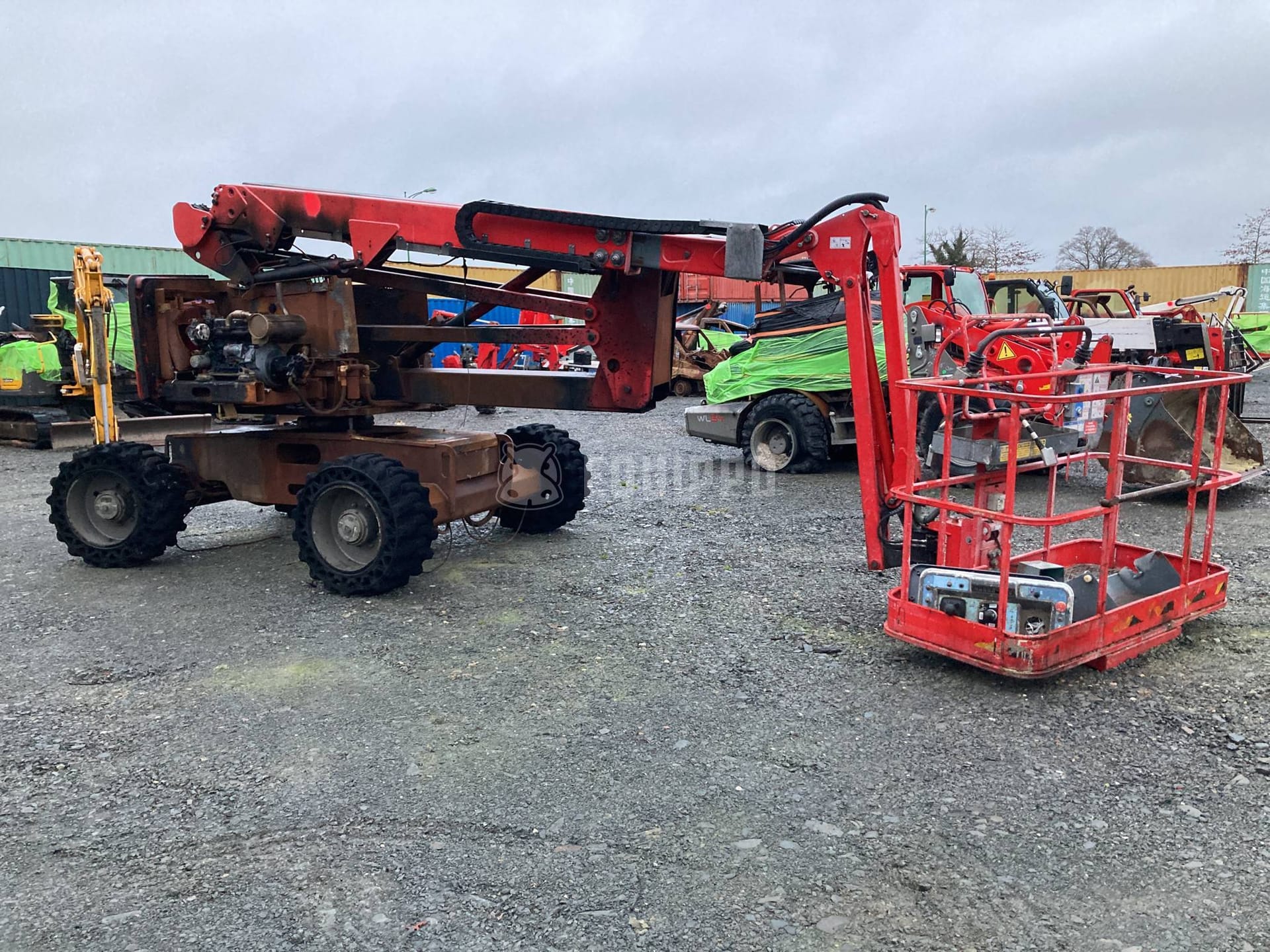 Haulotte HA16 RTJ (For parts only) - - Used Articulated Boom Lift