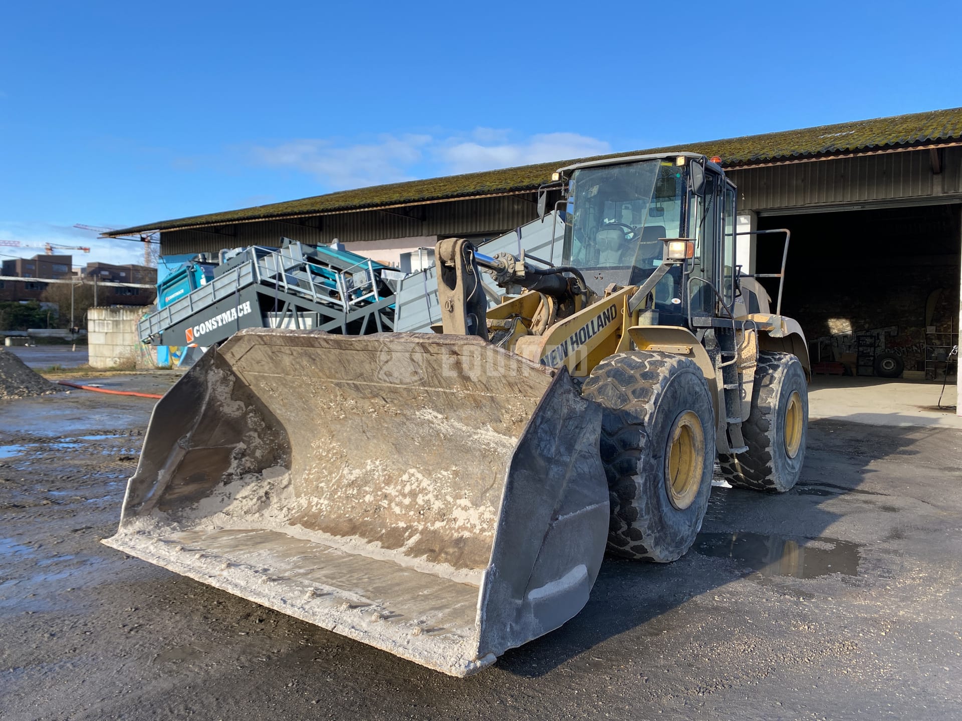 New Holland W270B  - - Used Wheel Loader