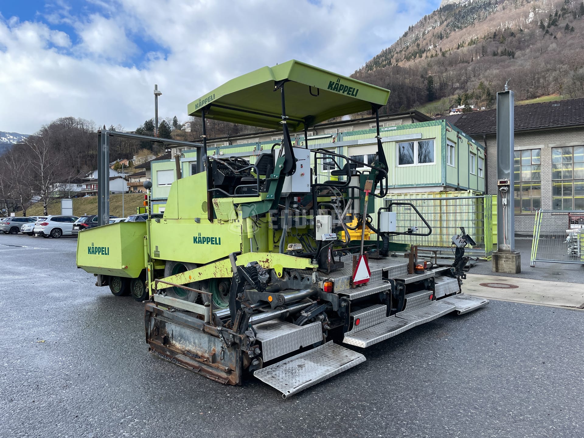 Dynapac F161-8W  - - Used Asphalt Paver