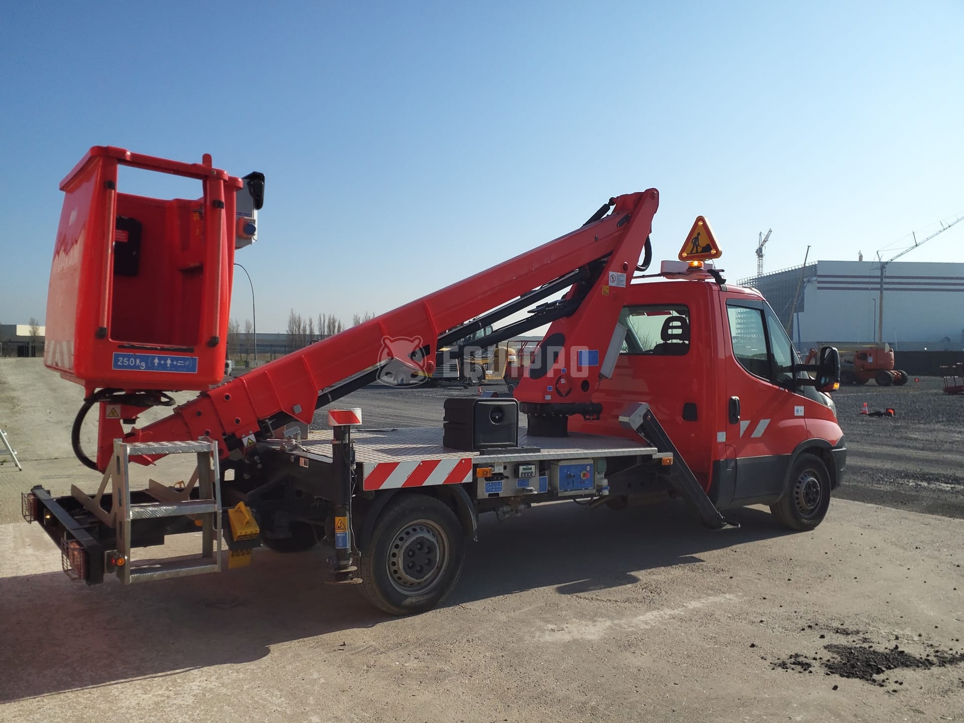 CTE B17 / Iveco 35-120  - - Used Truck-Mounted Boom Lift