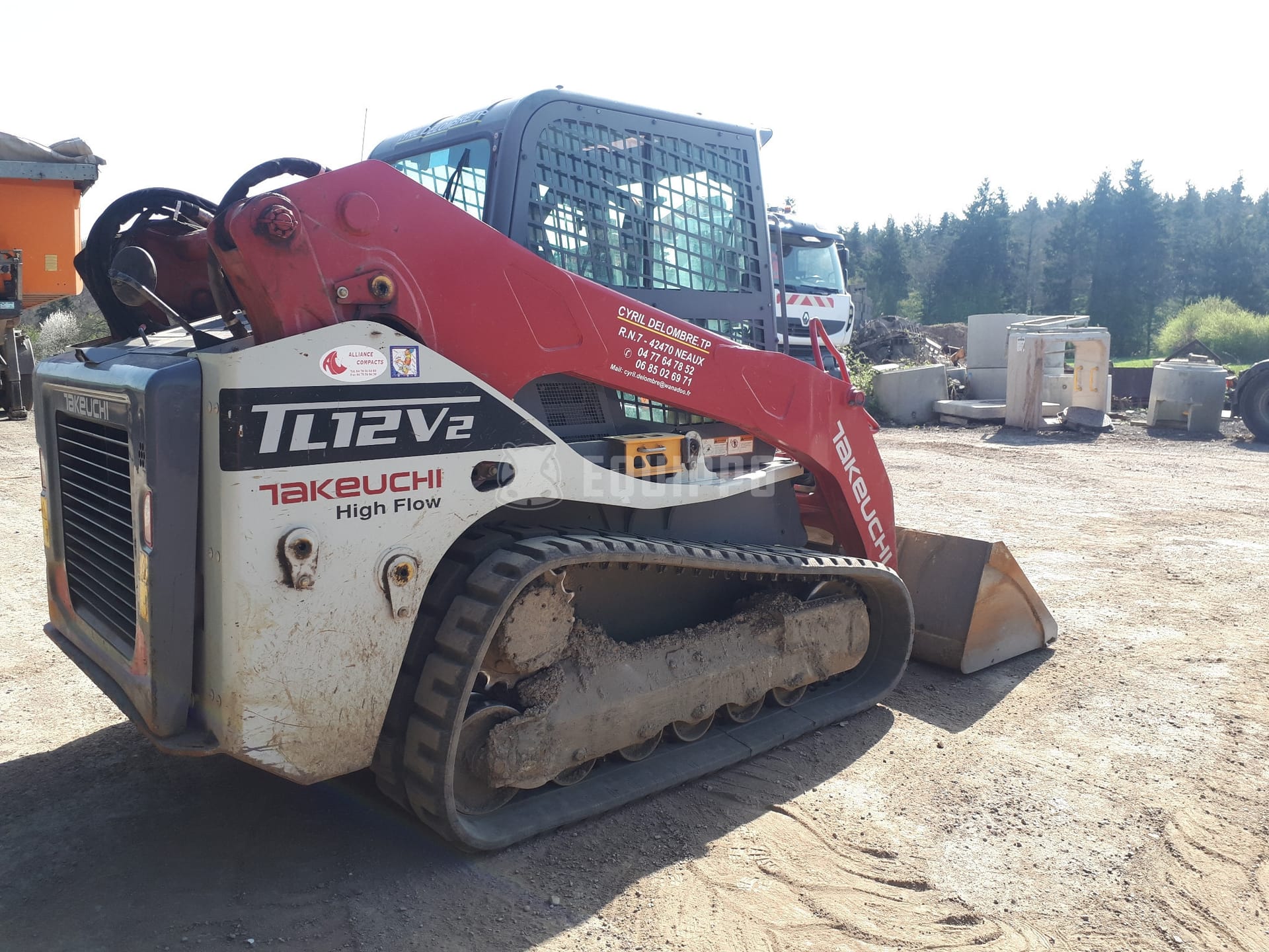 Takeuchi TL 12 V2 - - Used Tracked Skid Steer