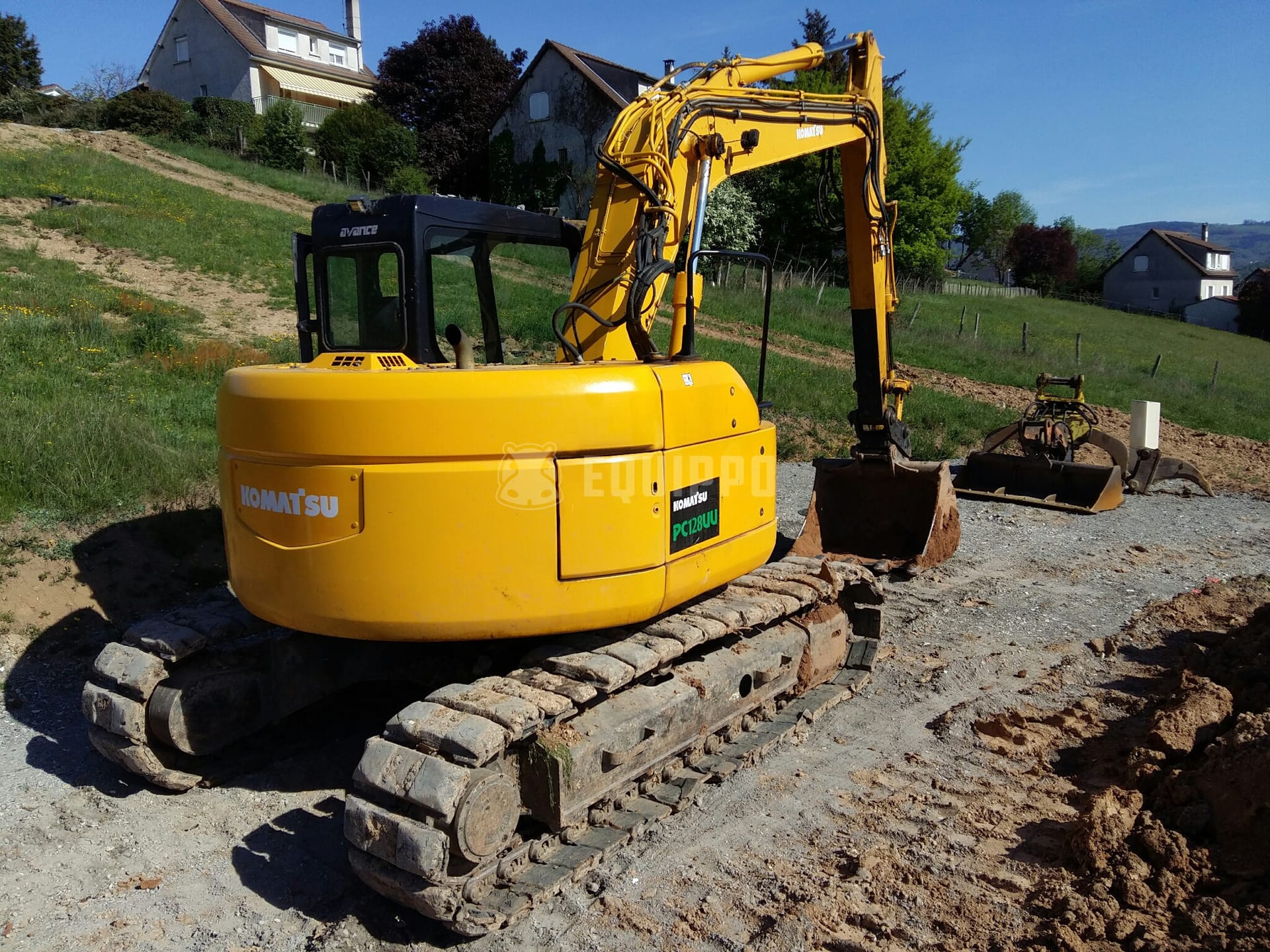 Komatsu PC128 US-2 - - Used Midi Excavator 7t - 12t