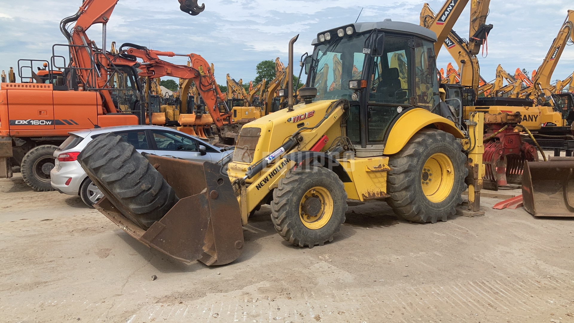 newholland LB 110B - - Used Backhoe Loader