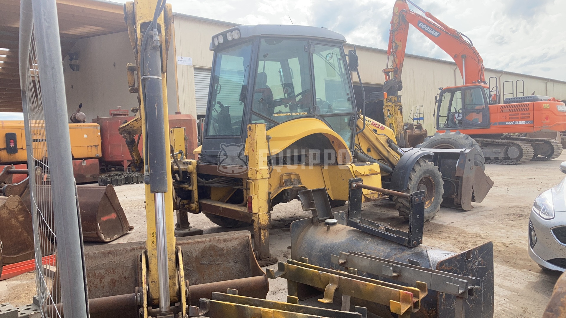 newholland LB 110B - - Used Backhoe Loader
