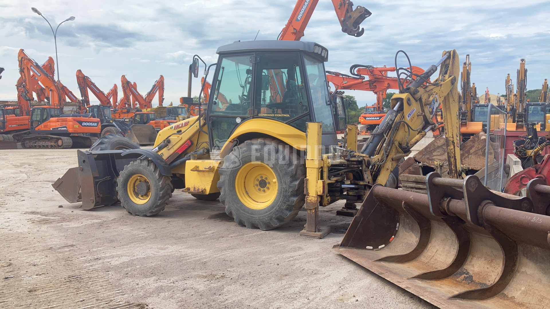 newholland LB 110B - - Used Backhoe Loader