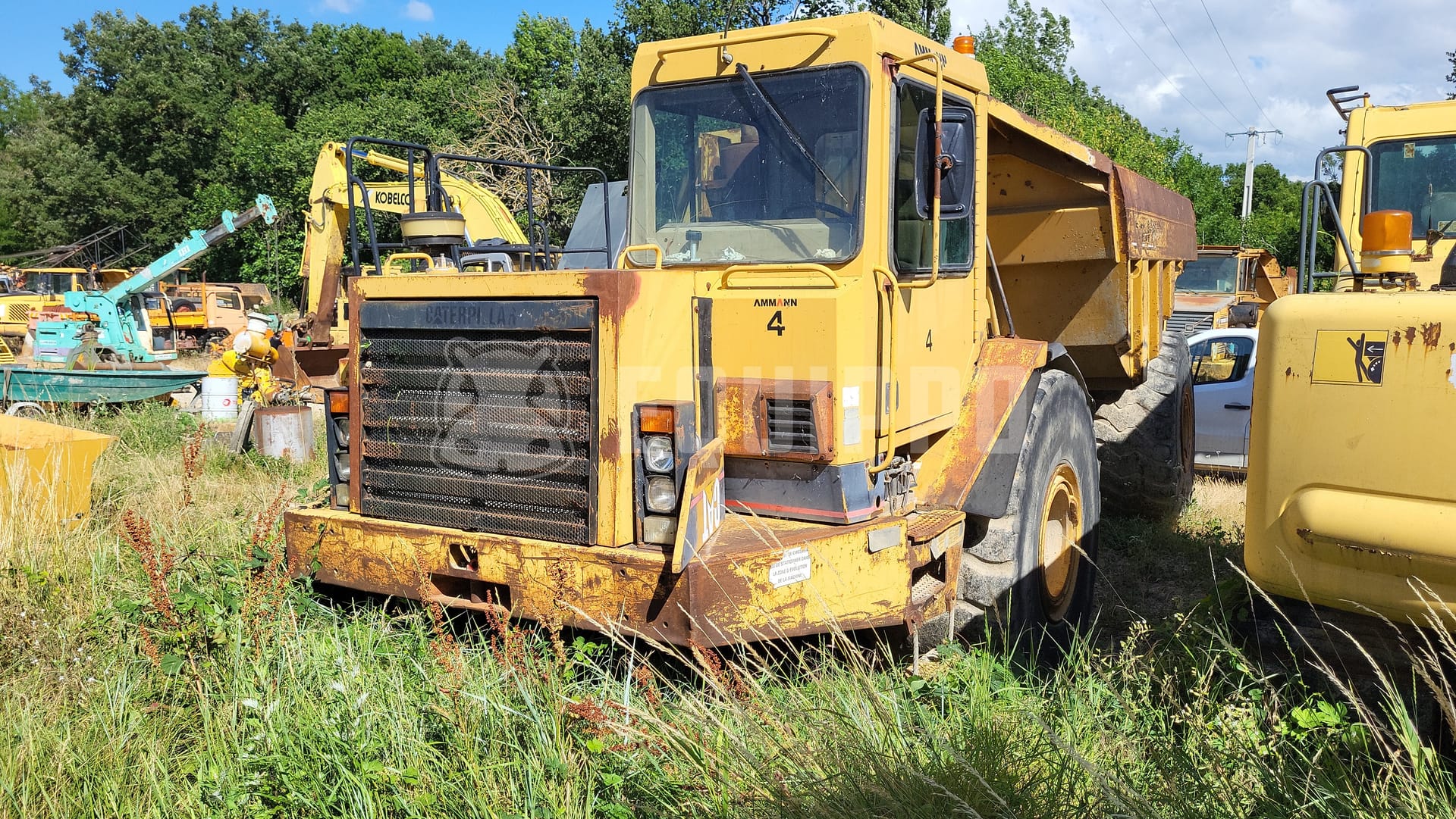 Caterpillar D30D - - Used Articulated Dump Truck