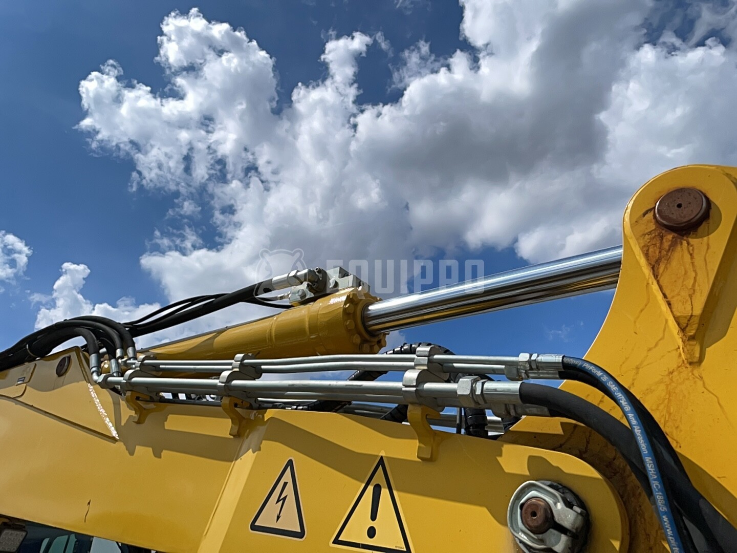 Liebherr A922 ZW with railway-permit - - Used Rail Road Excavator