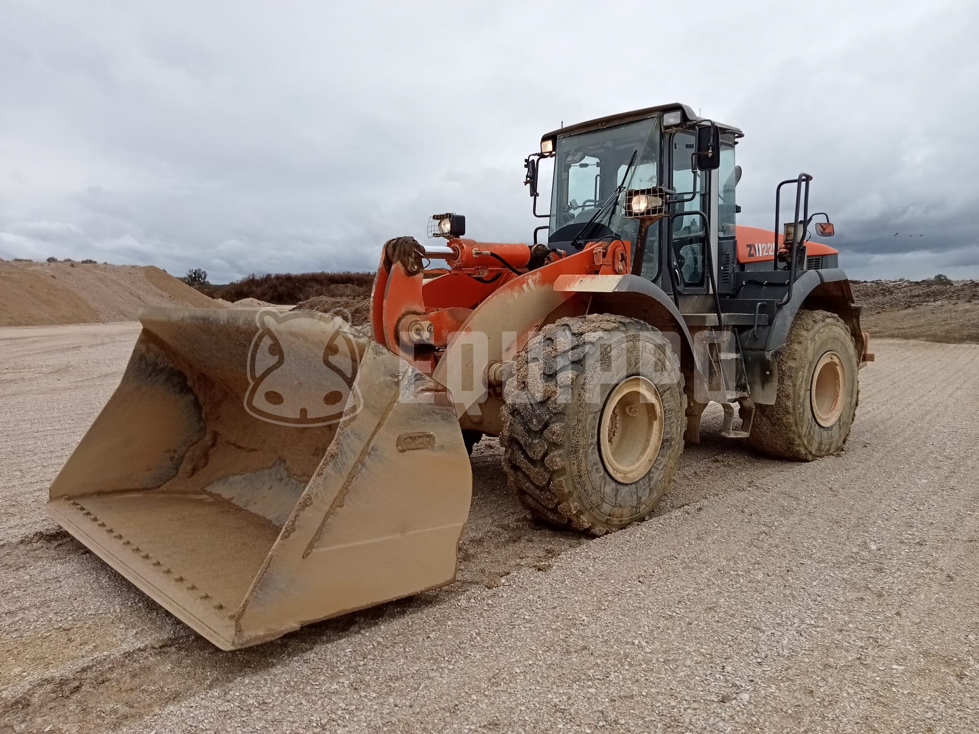 Hitachi ZW220 - - Used Wheel Loader